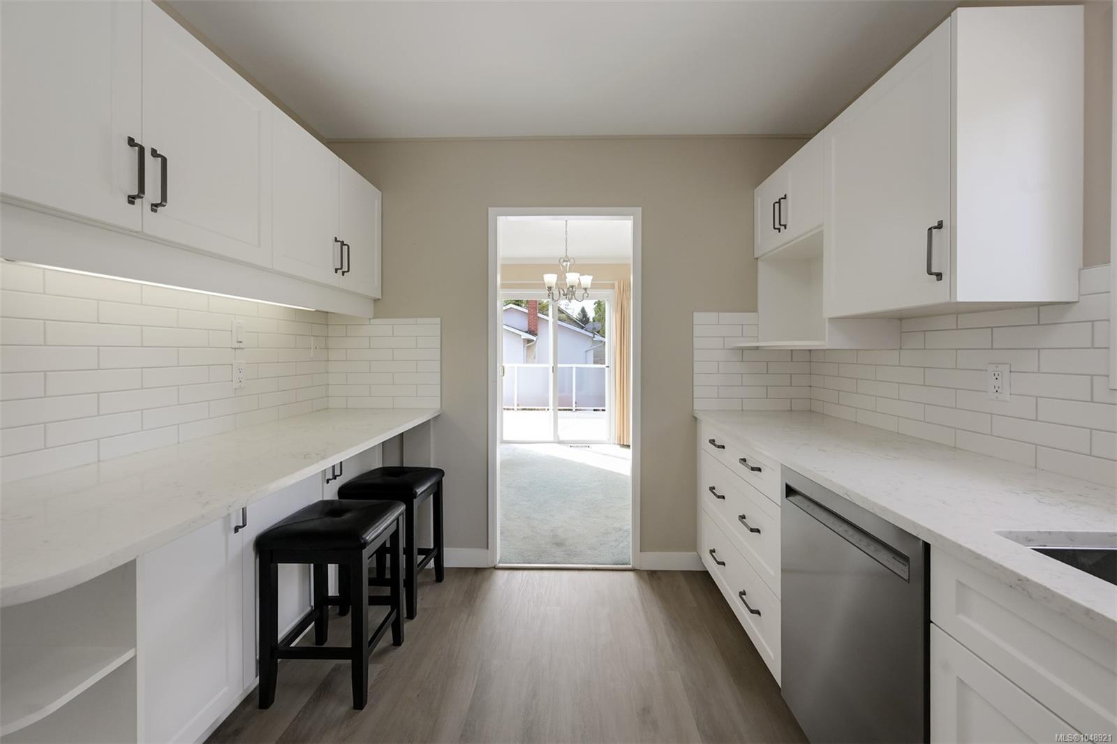 4218 Thornhill Cres