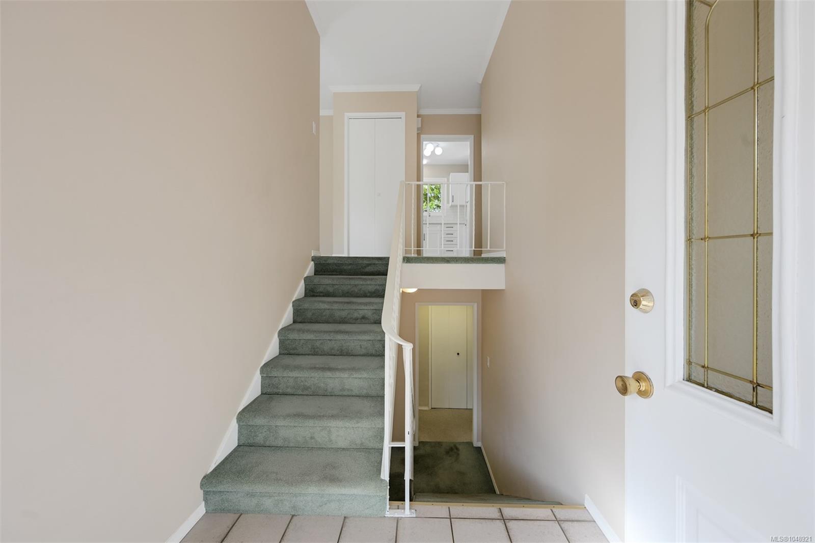 4218 Thornhill Cres