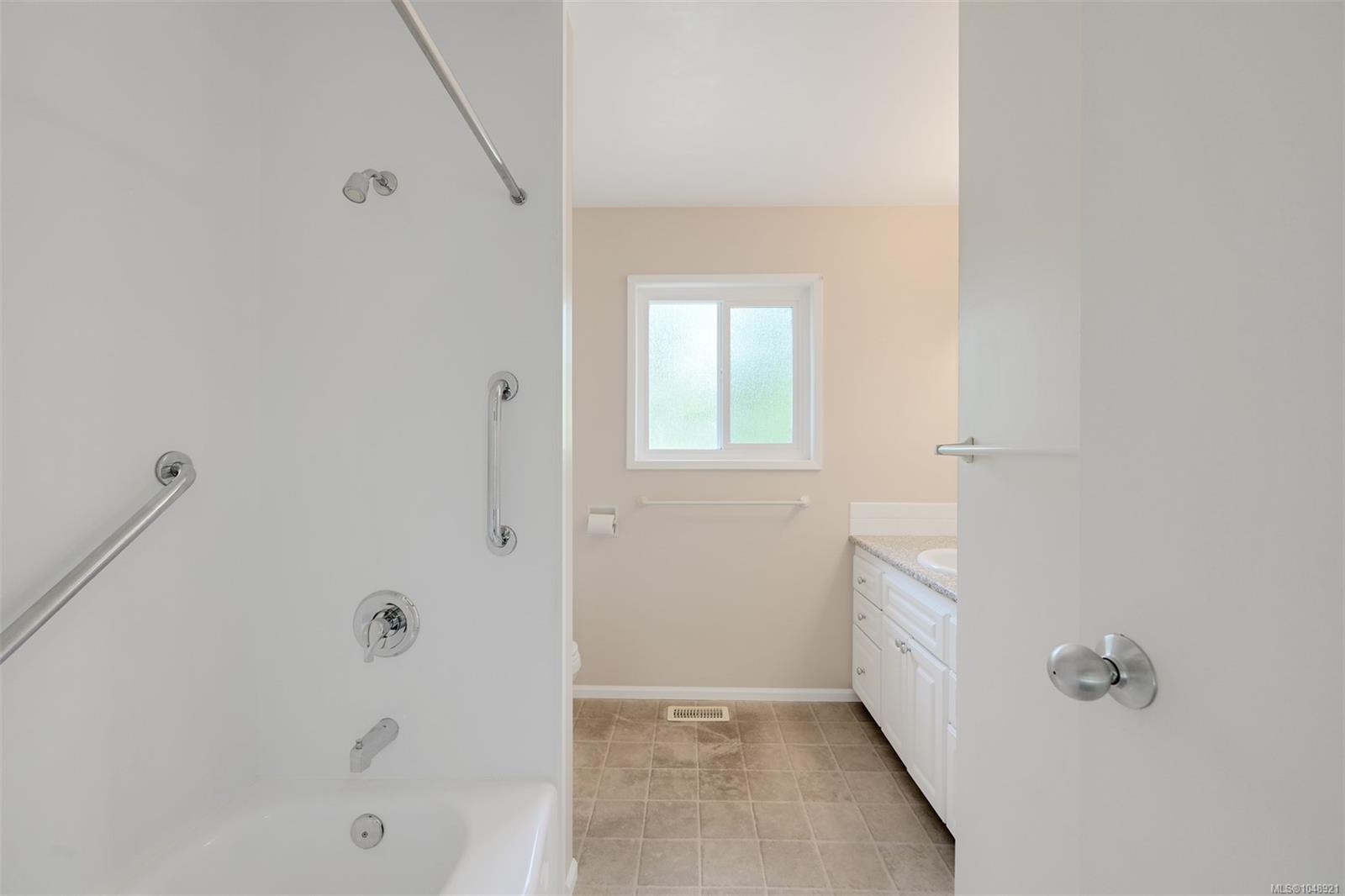 4218 Thornhill Cres
