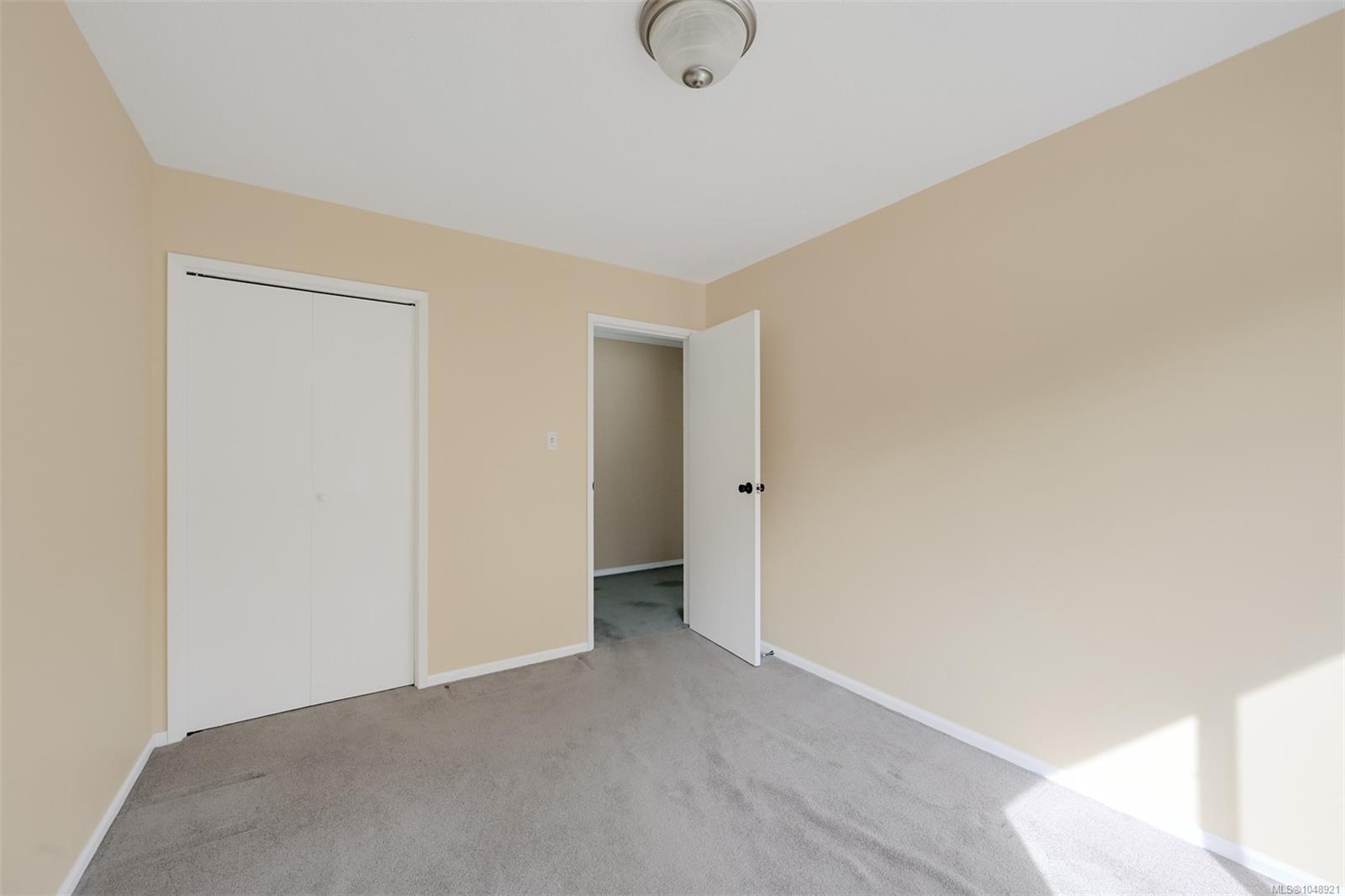 4218 Thornhill Cres