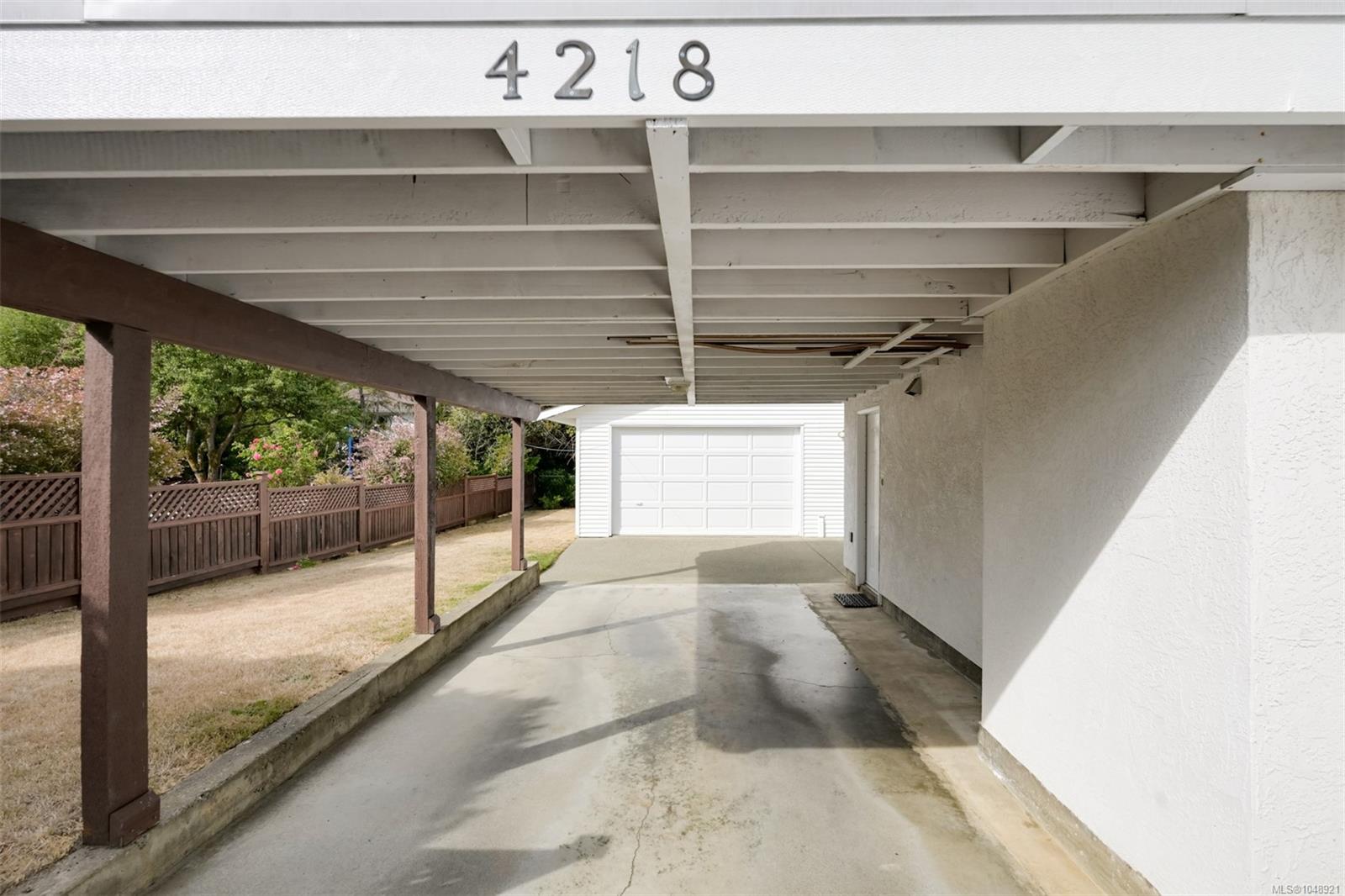 4218 Thornhill Cres