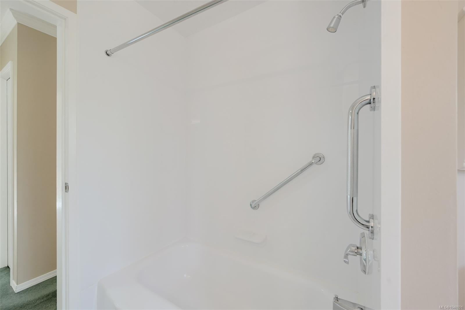 4218 Thornhill Cres