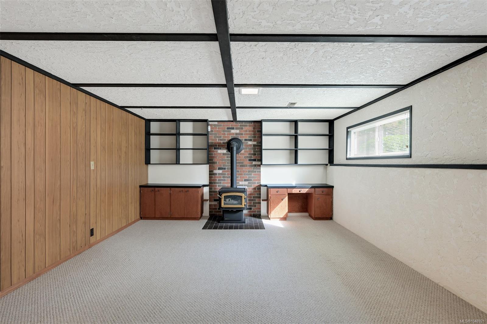 4218 Thornhill Cres