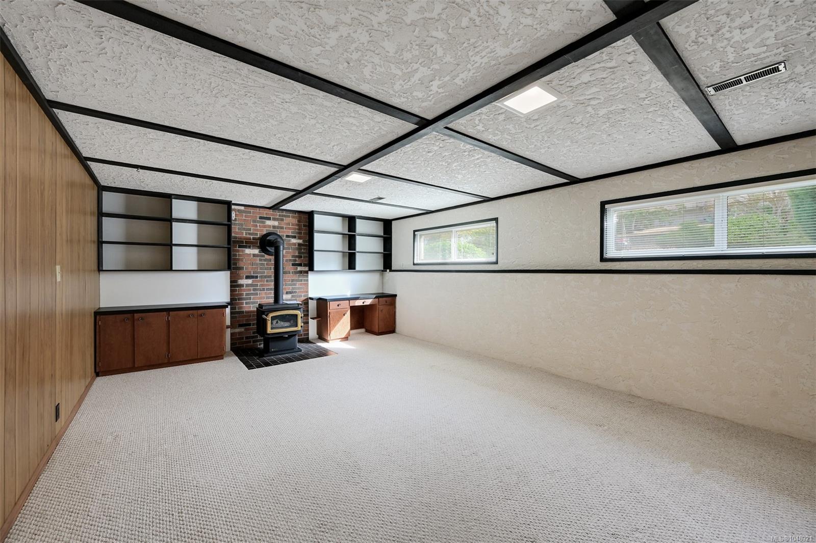4218 Thornhill Cres