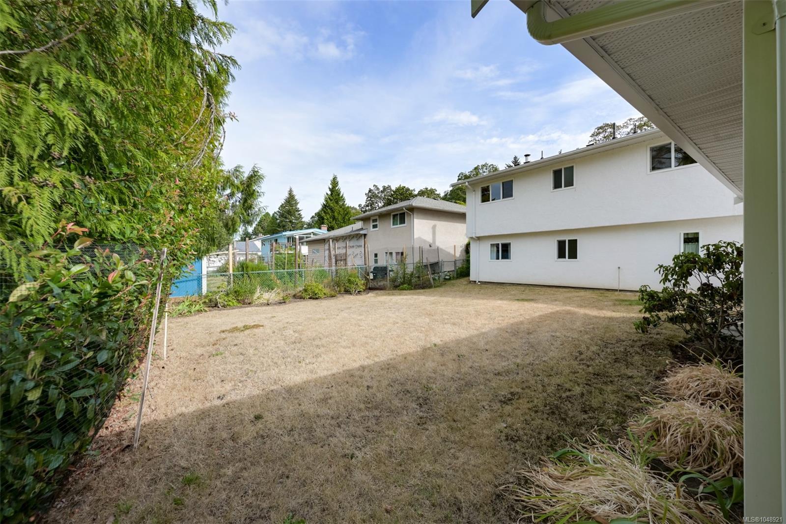 4218 Thornhill Cres