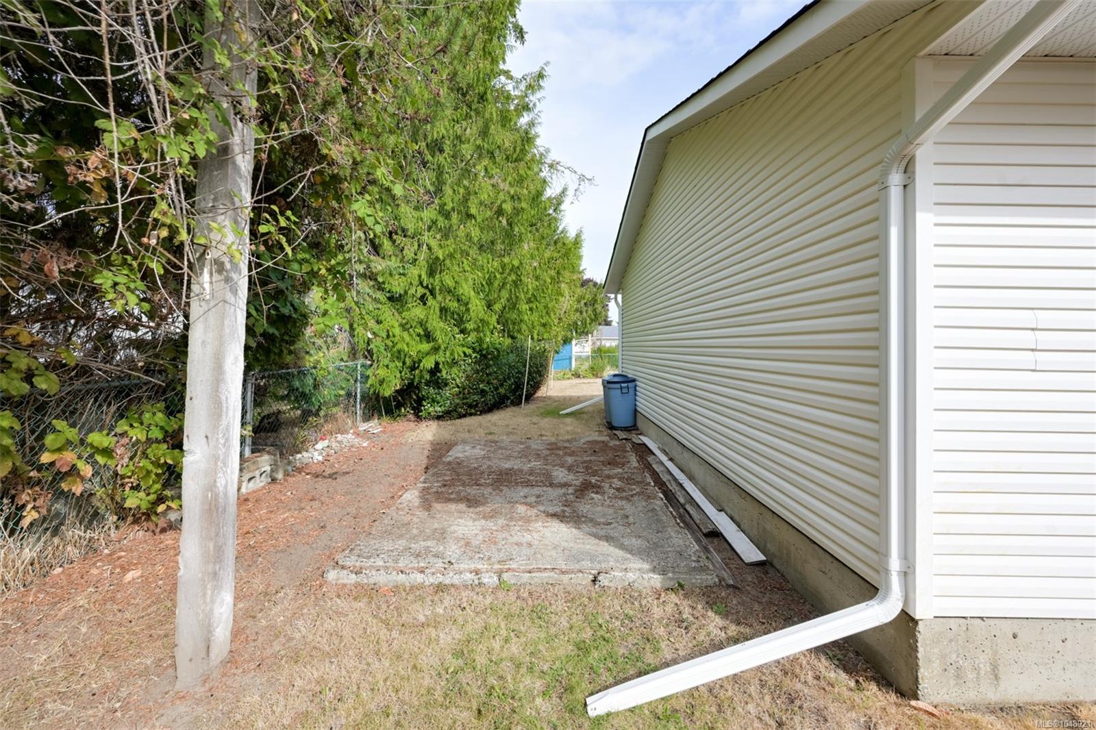 4218 Thornhill Cres
