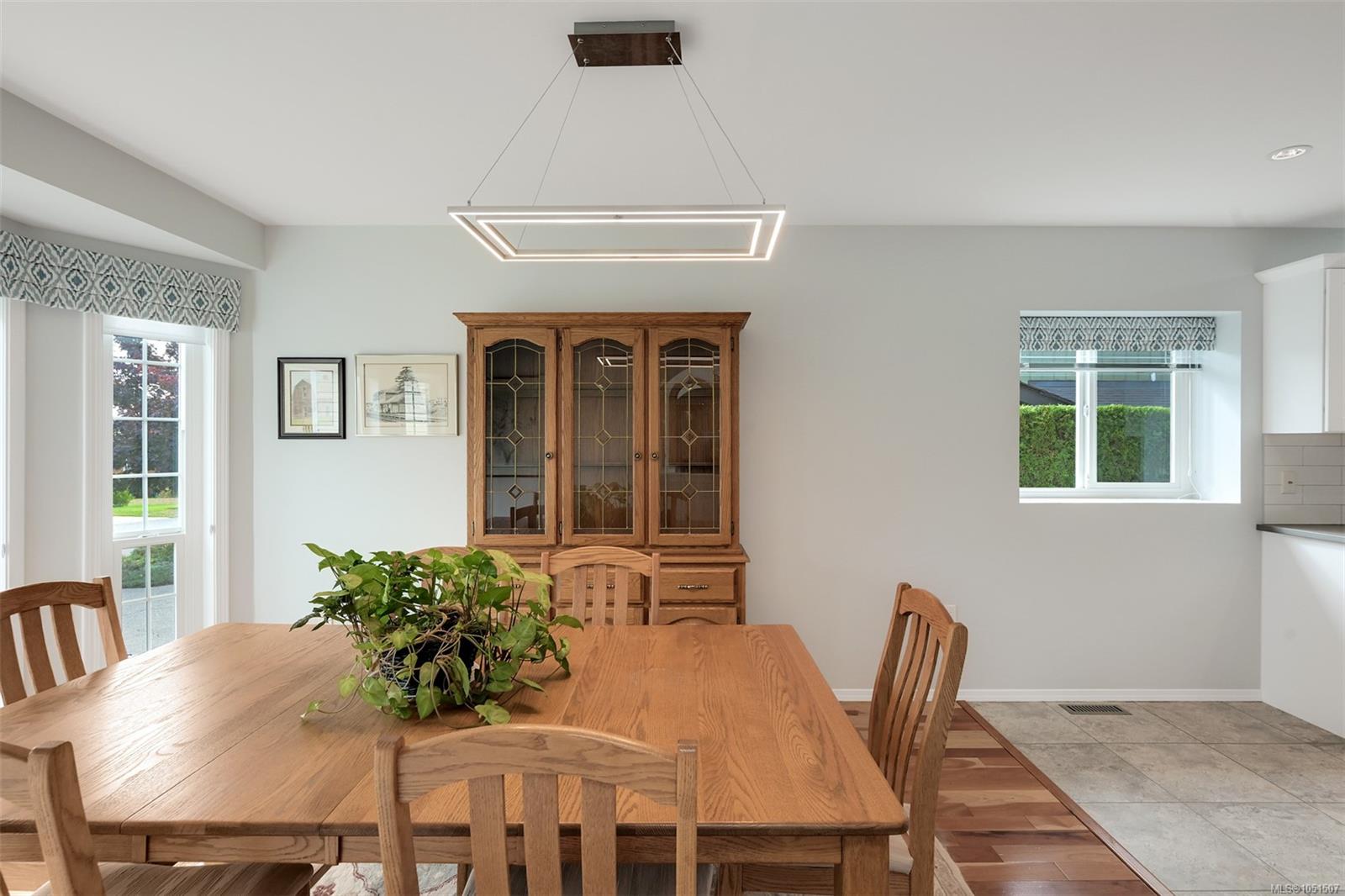 1309 Layritz Pl
