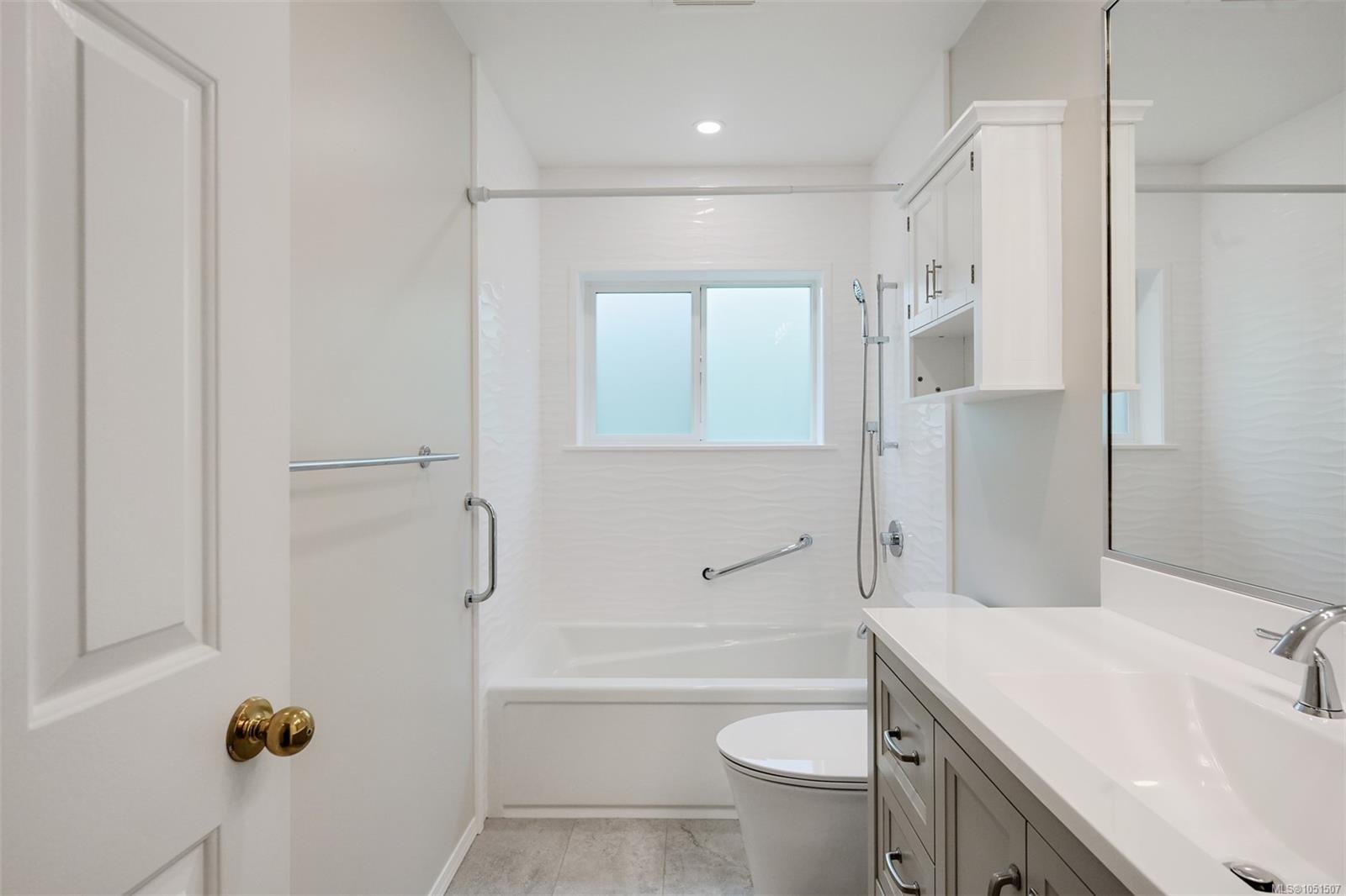 1309 Layritz Pl