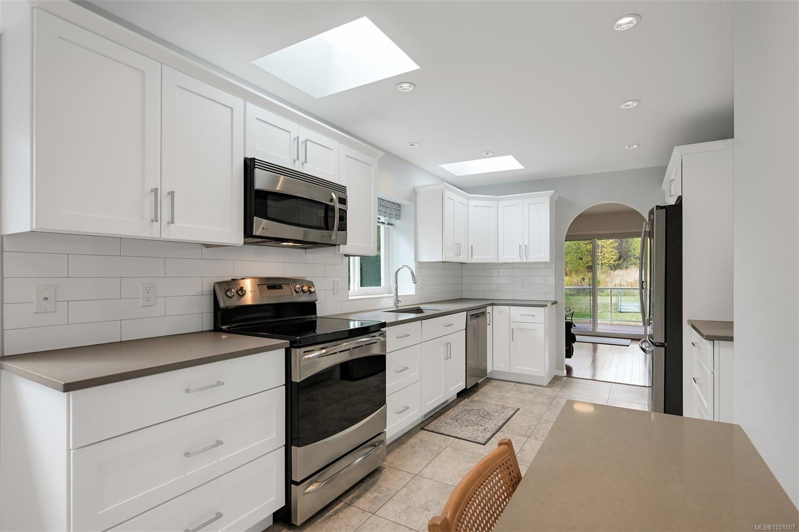 1309 Layritz Pl