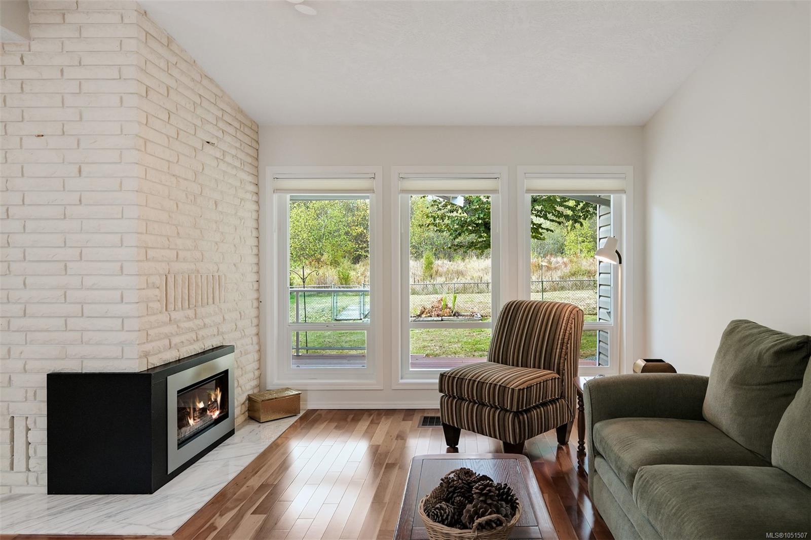 1309 Layritz Pl