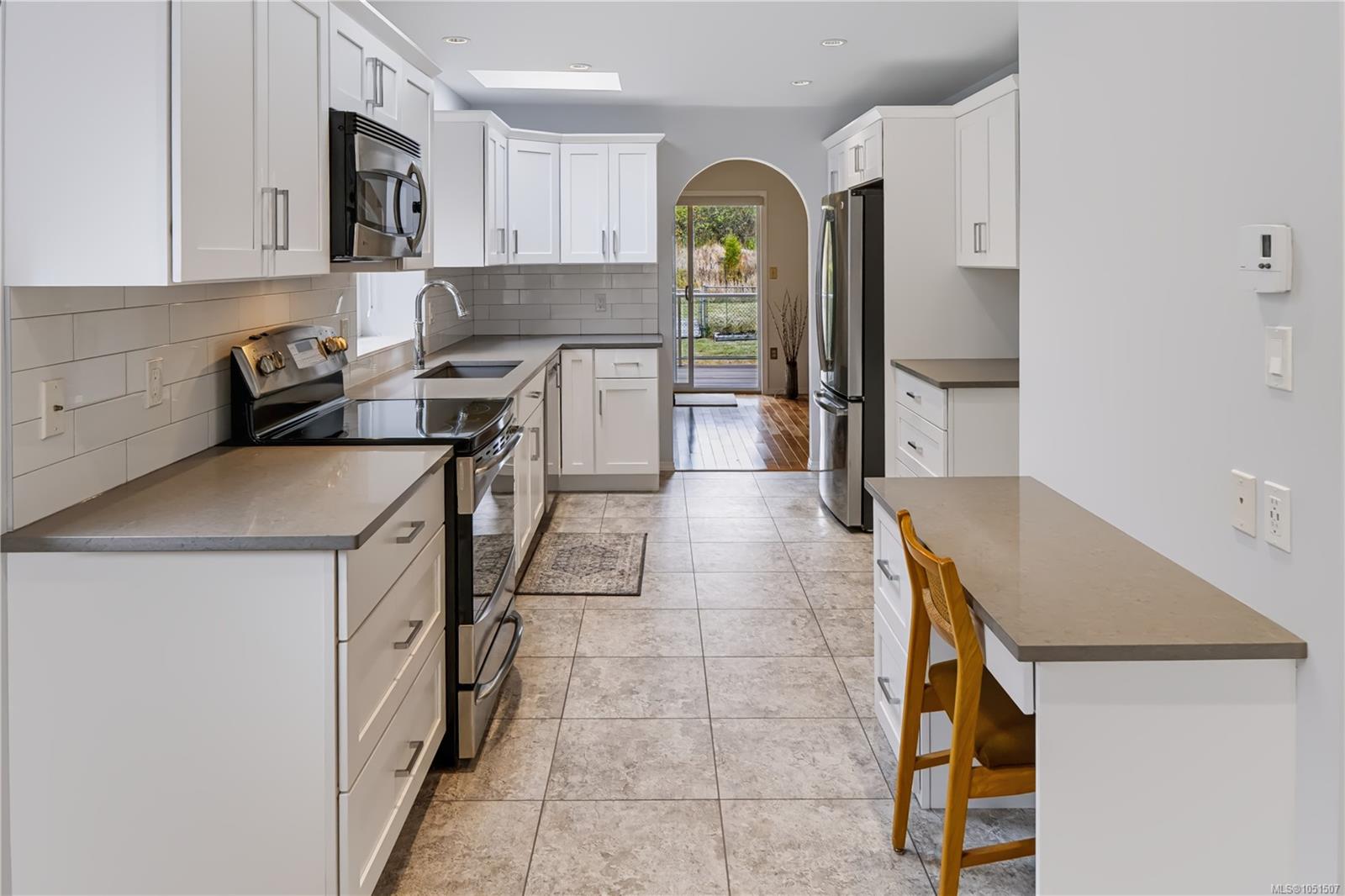 1309 Layritz Pl