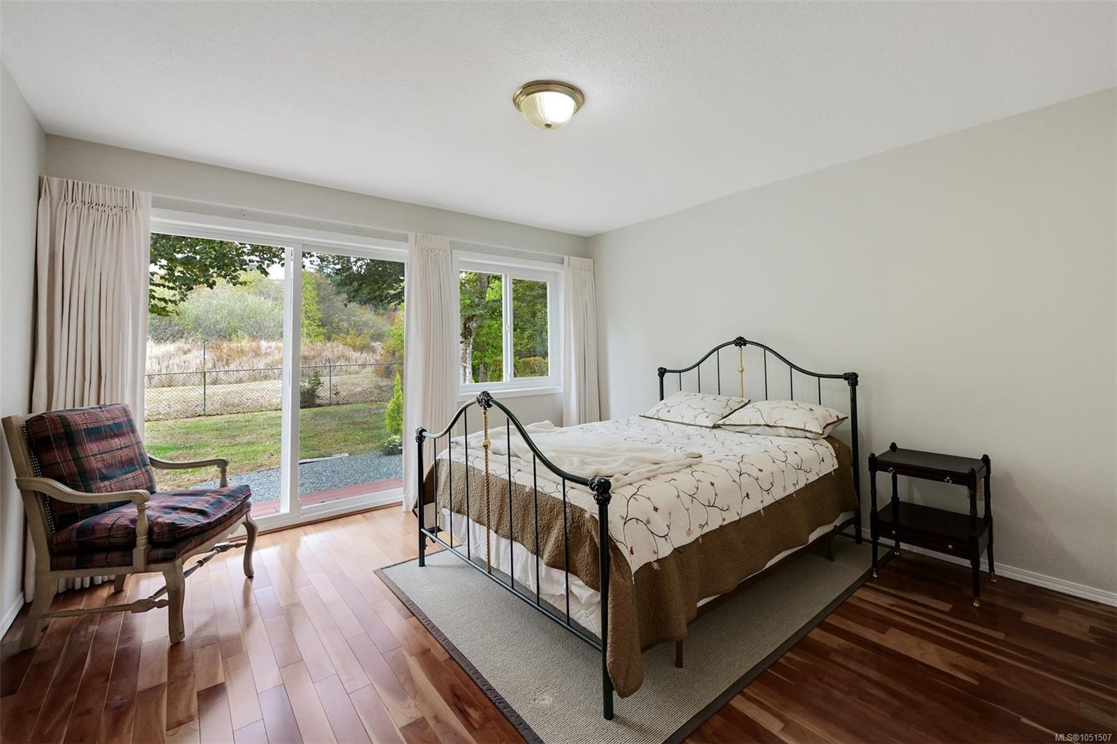 1309 Layritz Pl
