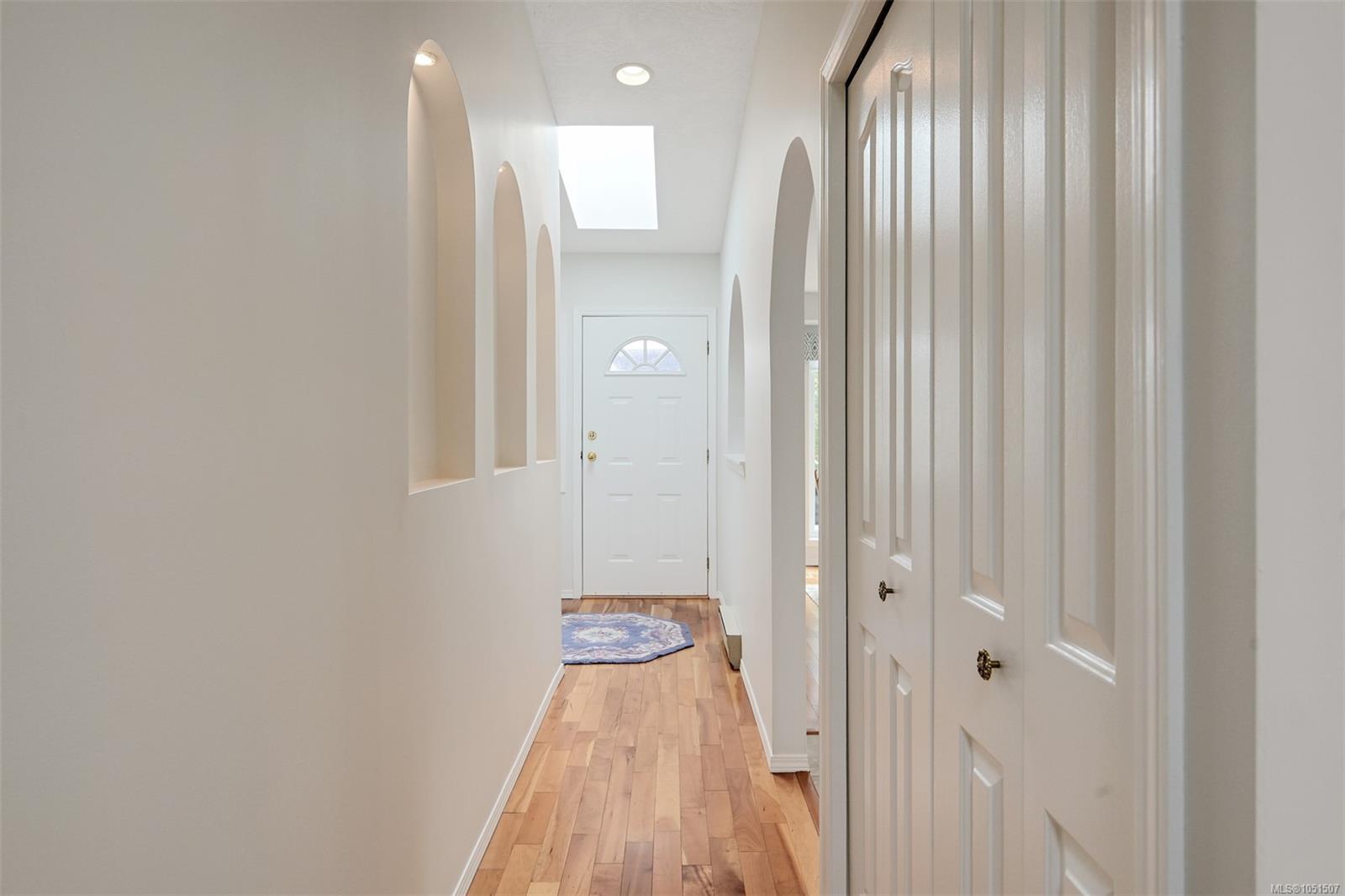 1309 Layritz Pl
