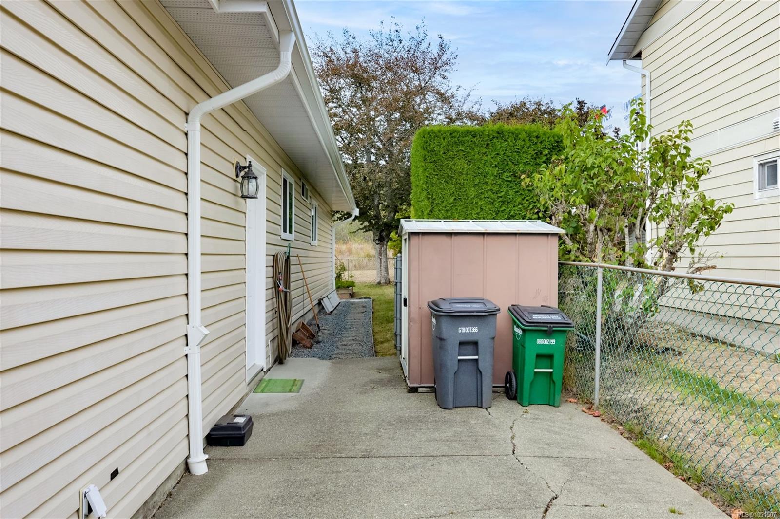 1309 Layritz Pl