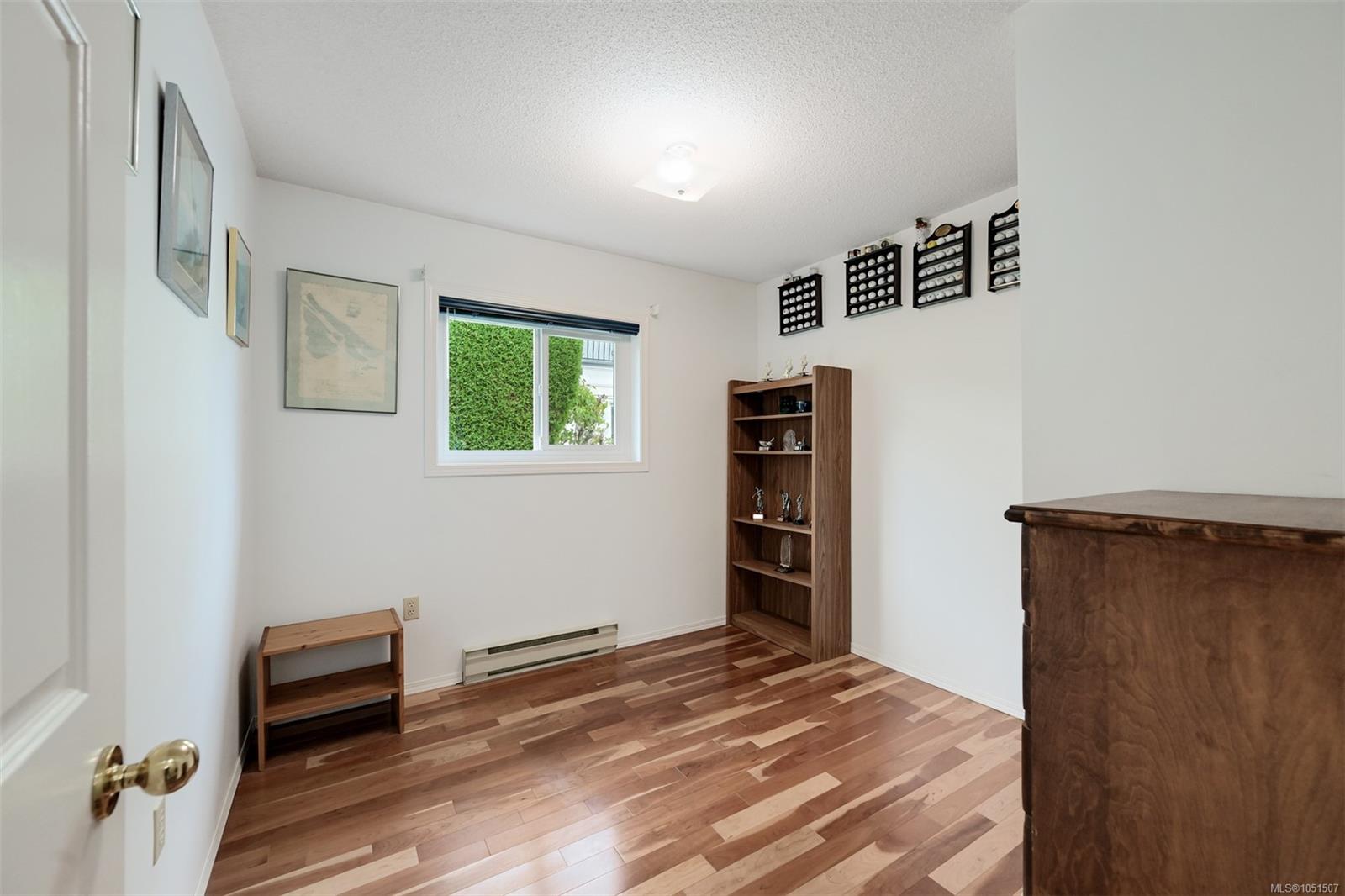 1309 Layritz Pl