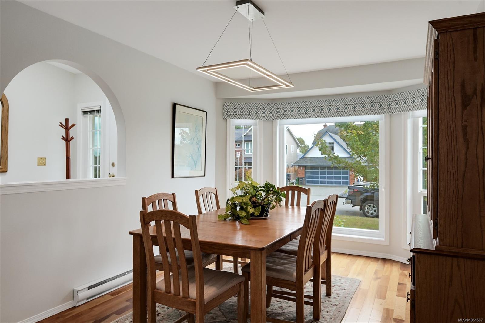 1309 Layritz Pl