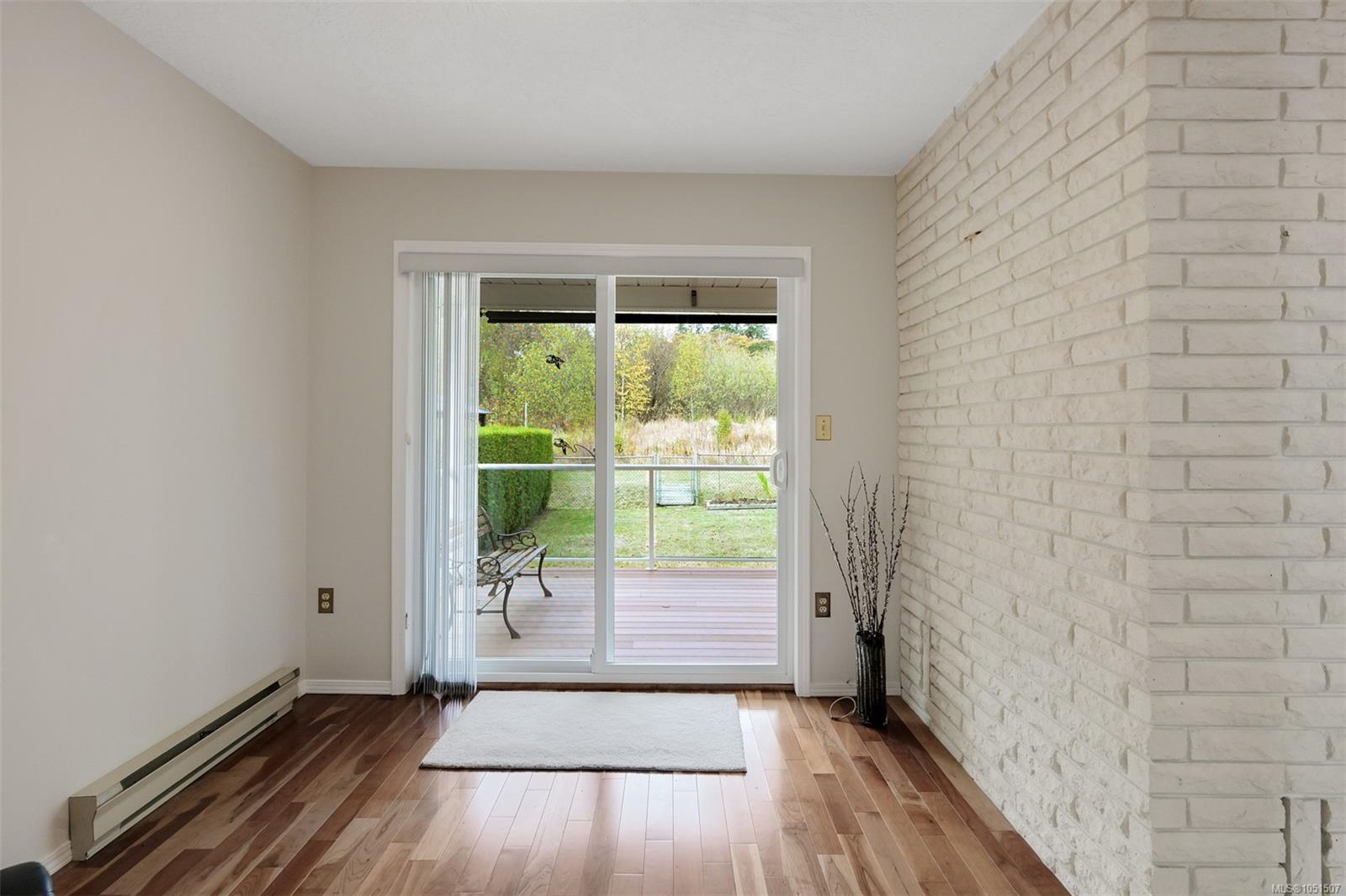 1309 Layritz Pl
