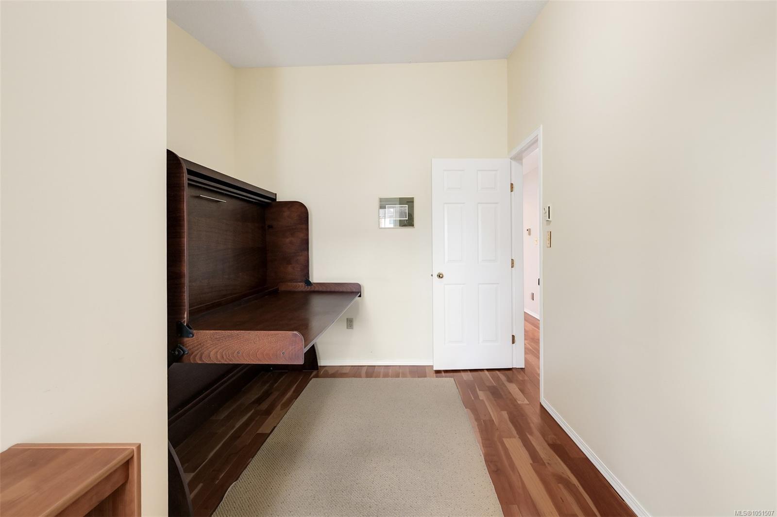 1309 Layritz Pl