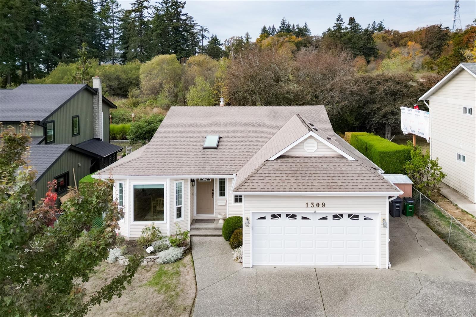 1309 Layritz Pl