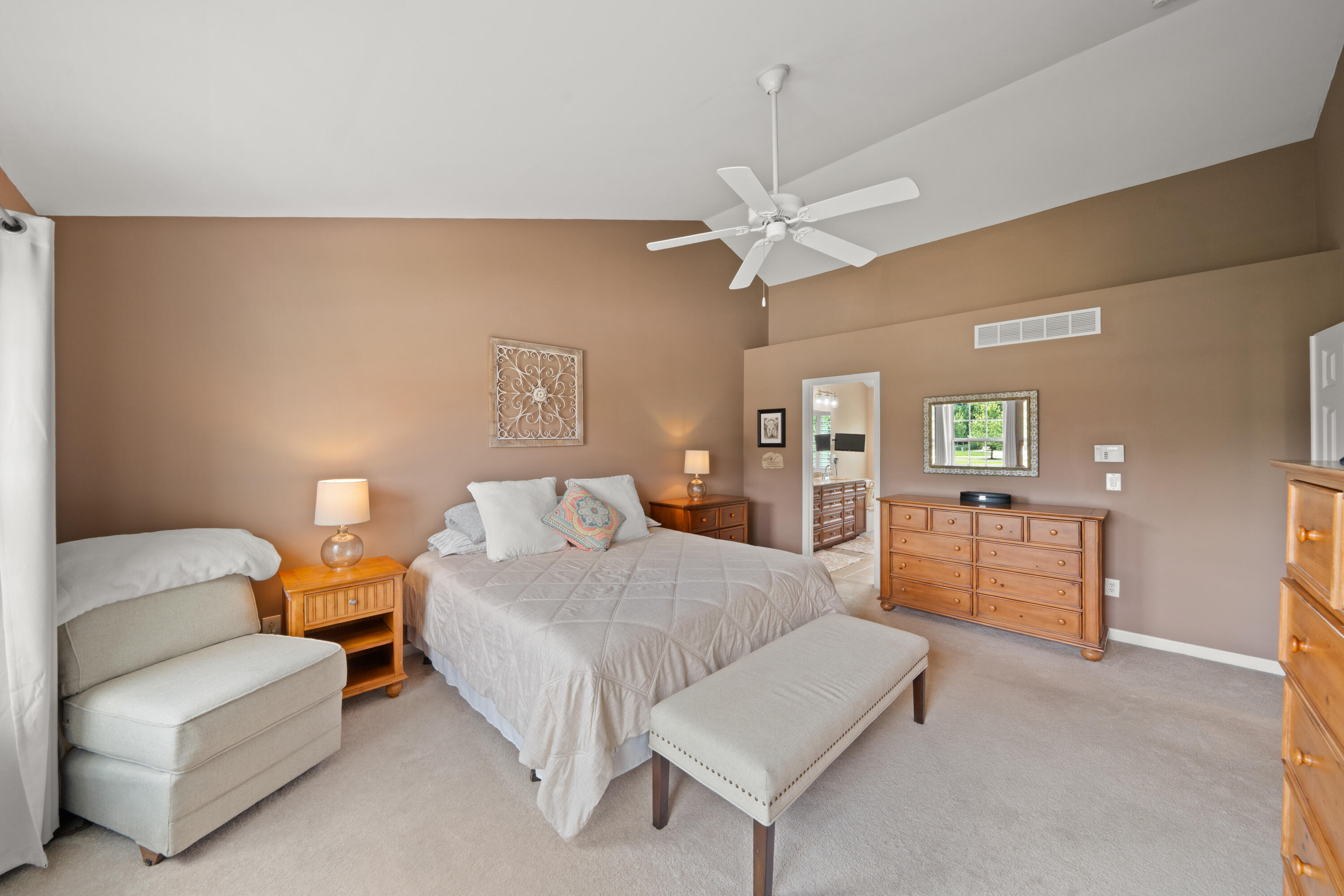2656 Legacy Ridge