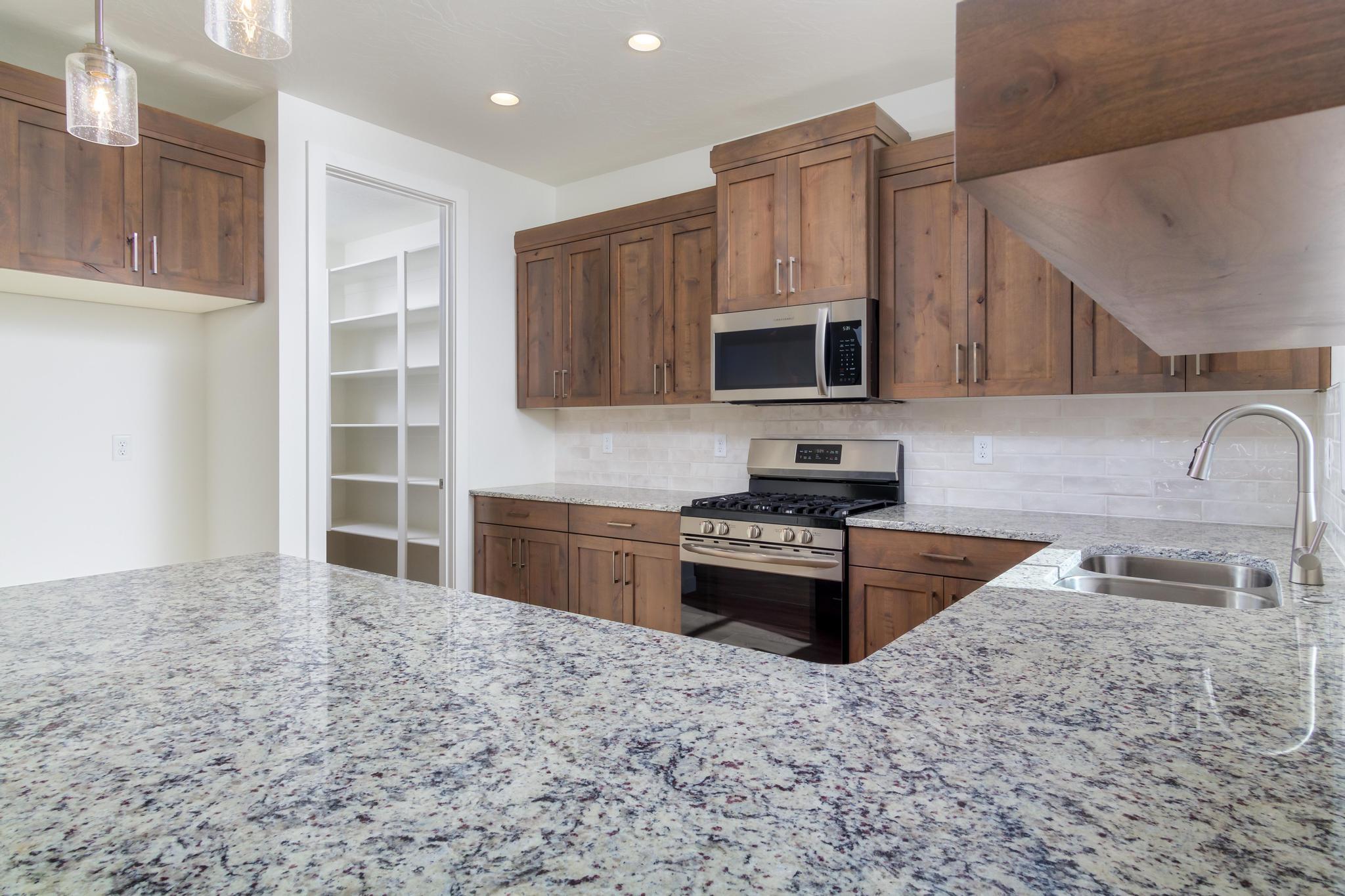 999 N 20 W