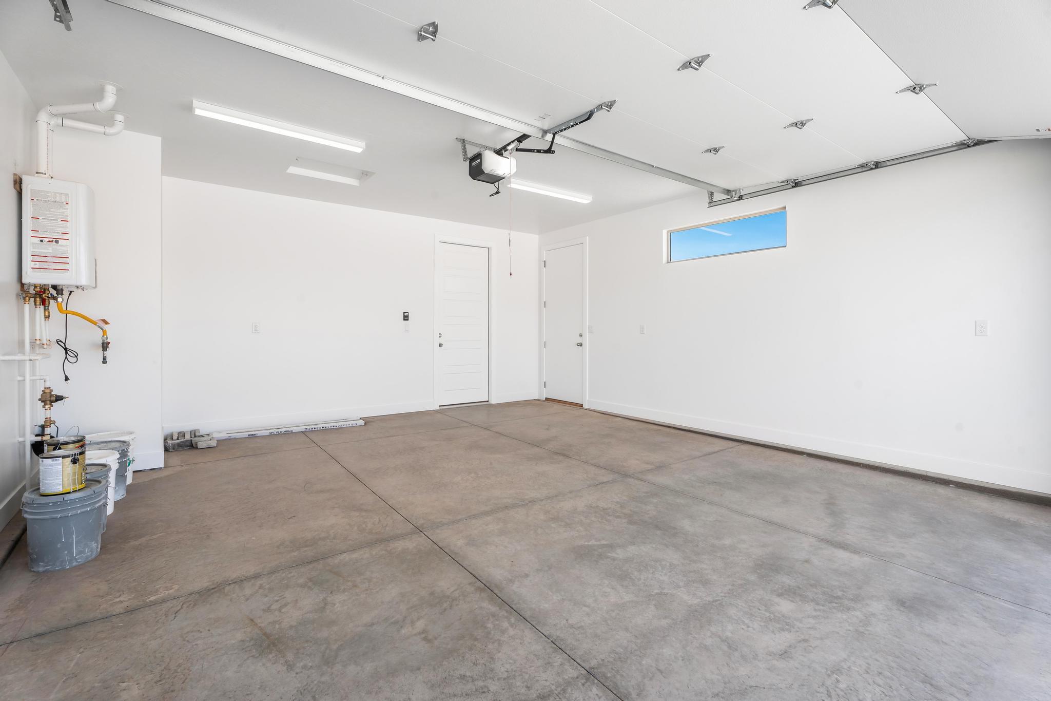 3361 W Palomar