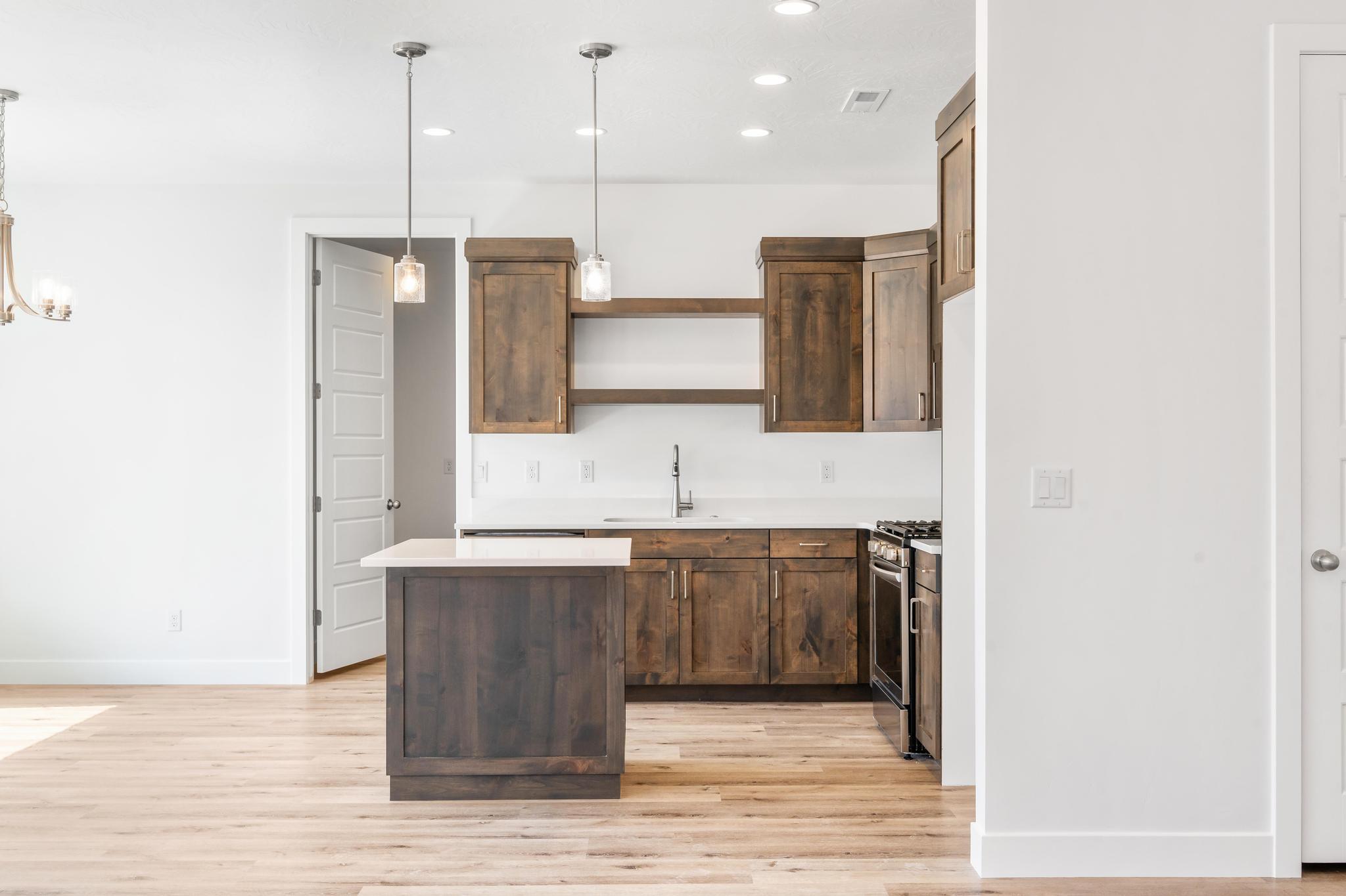 3361 W Palomar