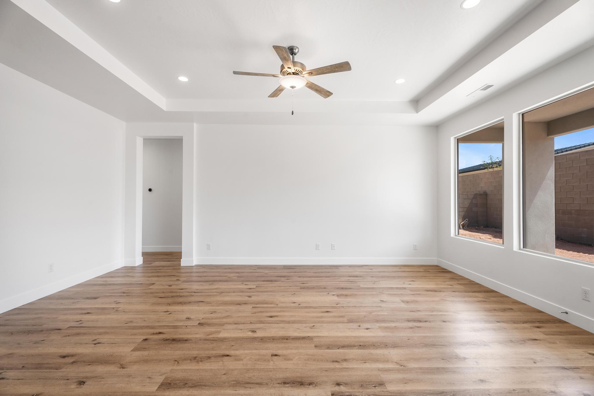 3361 W Palomar