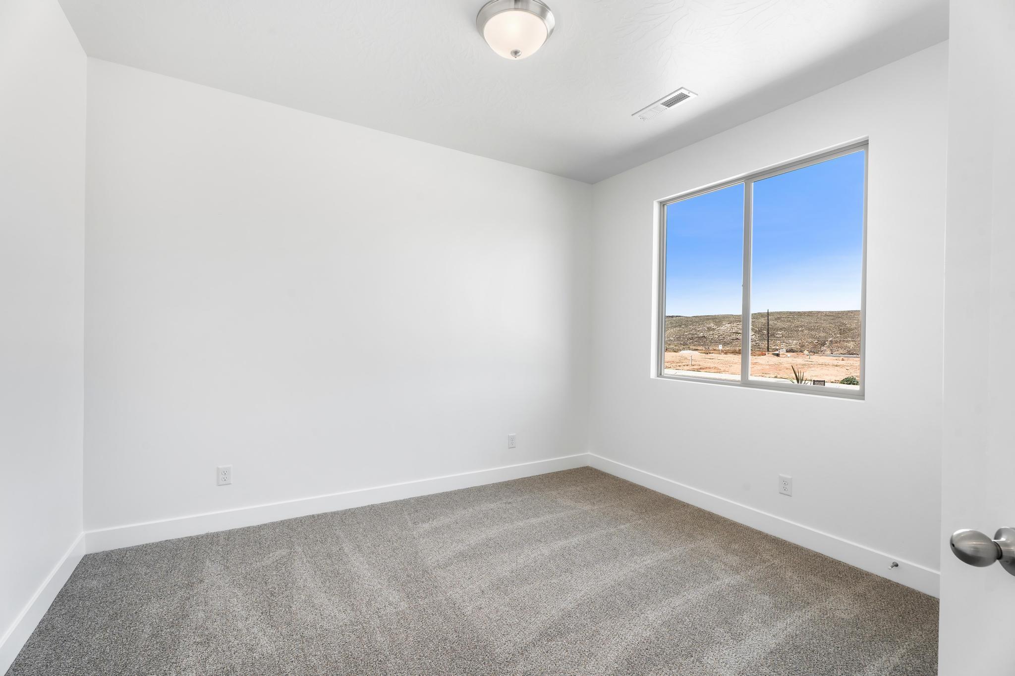3361 W Palomar