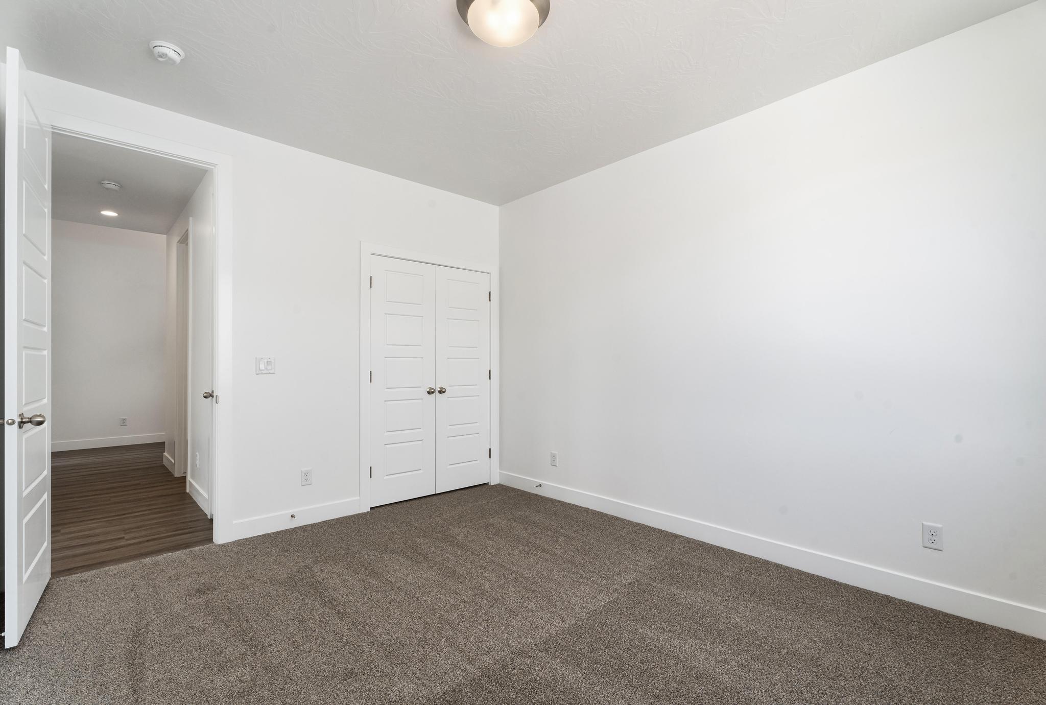 3364 W Torey LN