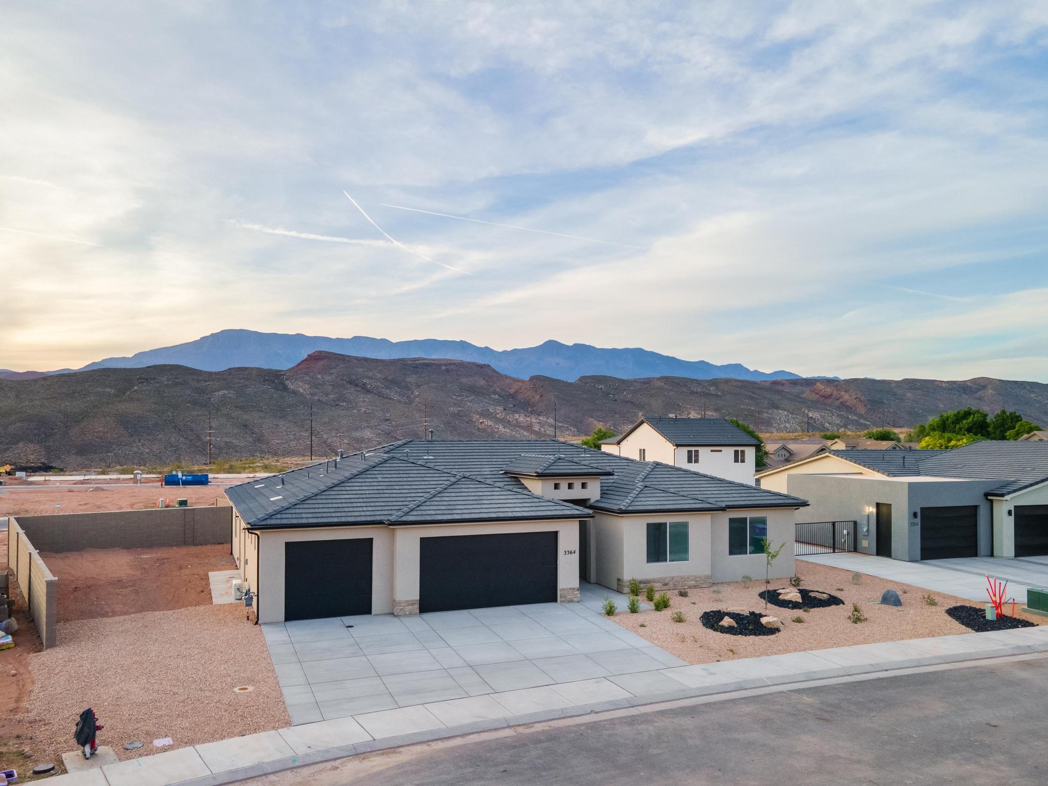 3364 W Torey LN