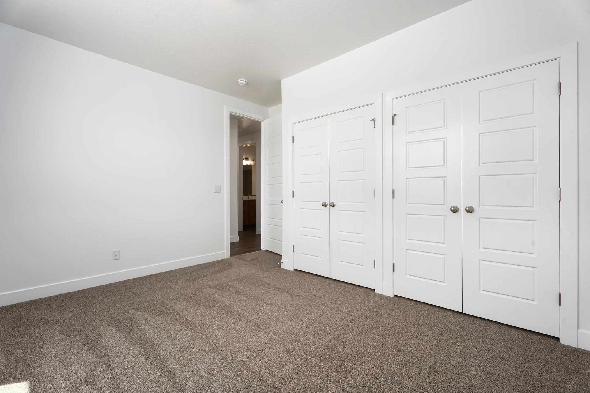 3364 W Torey LN