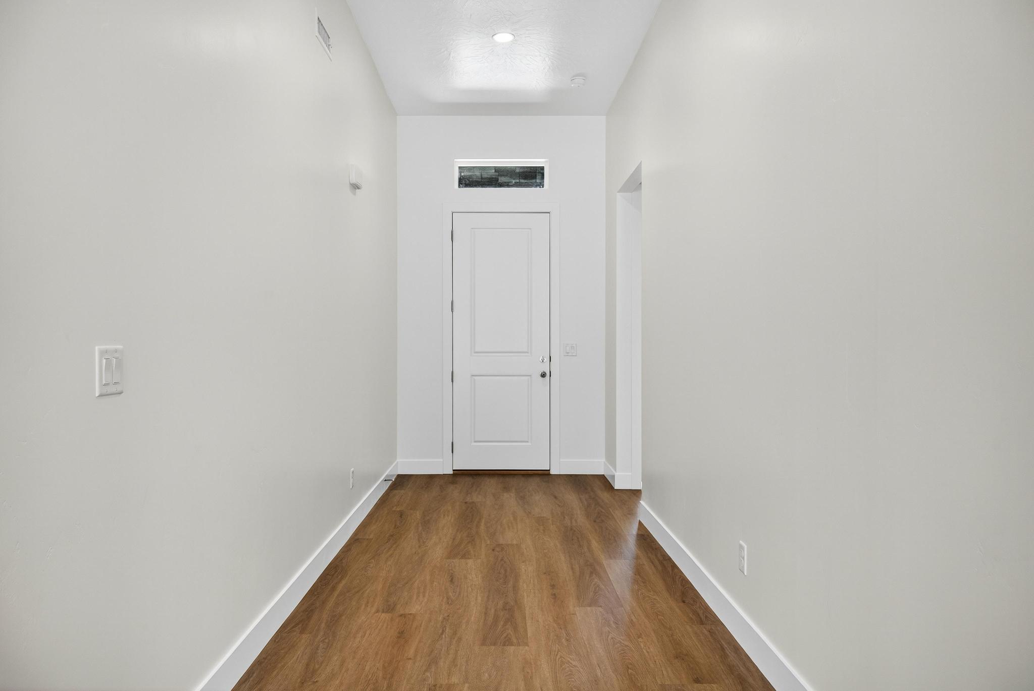 732 N 15 W