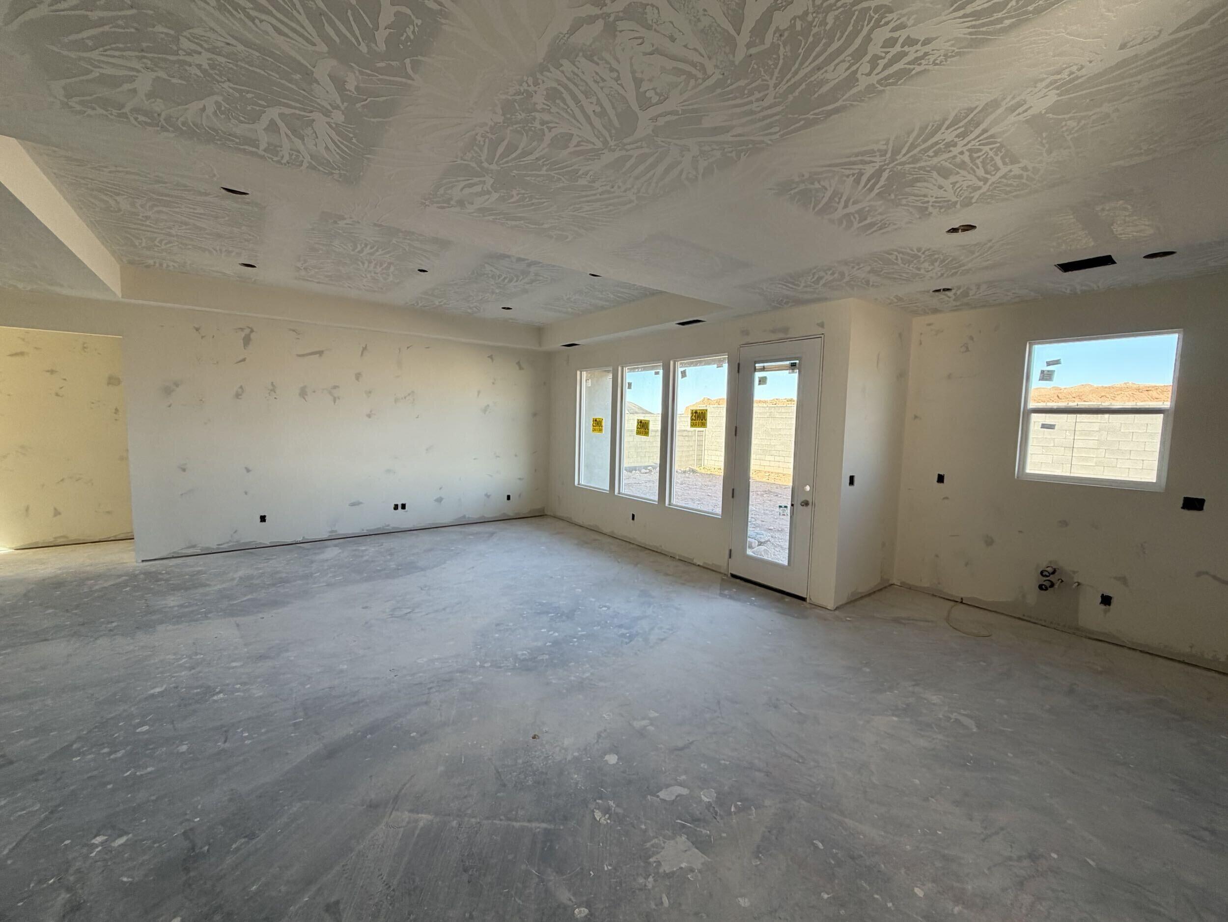 1017 N 20 W