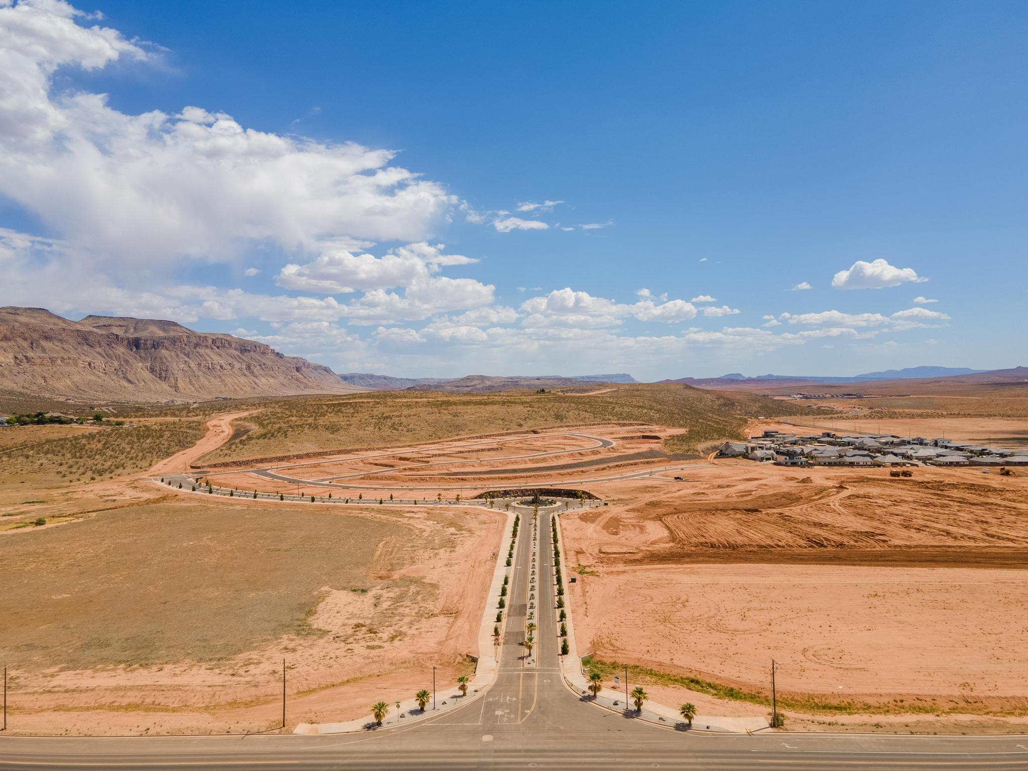 1758 W Monument Valley RD