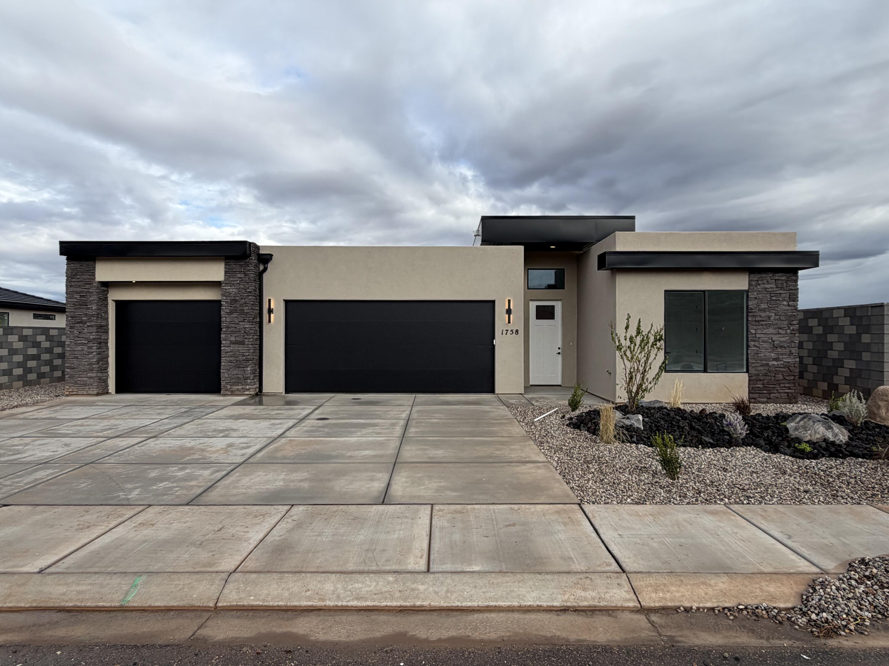 1758 W Monument Valley Rd Hurricane UT