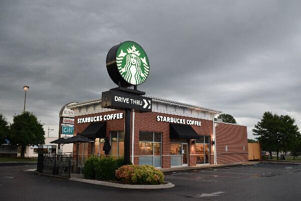 6424 Lake Shadows Circle