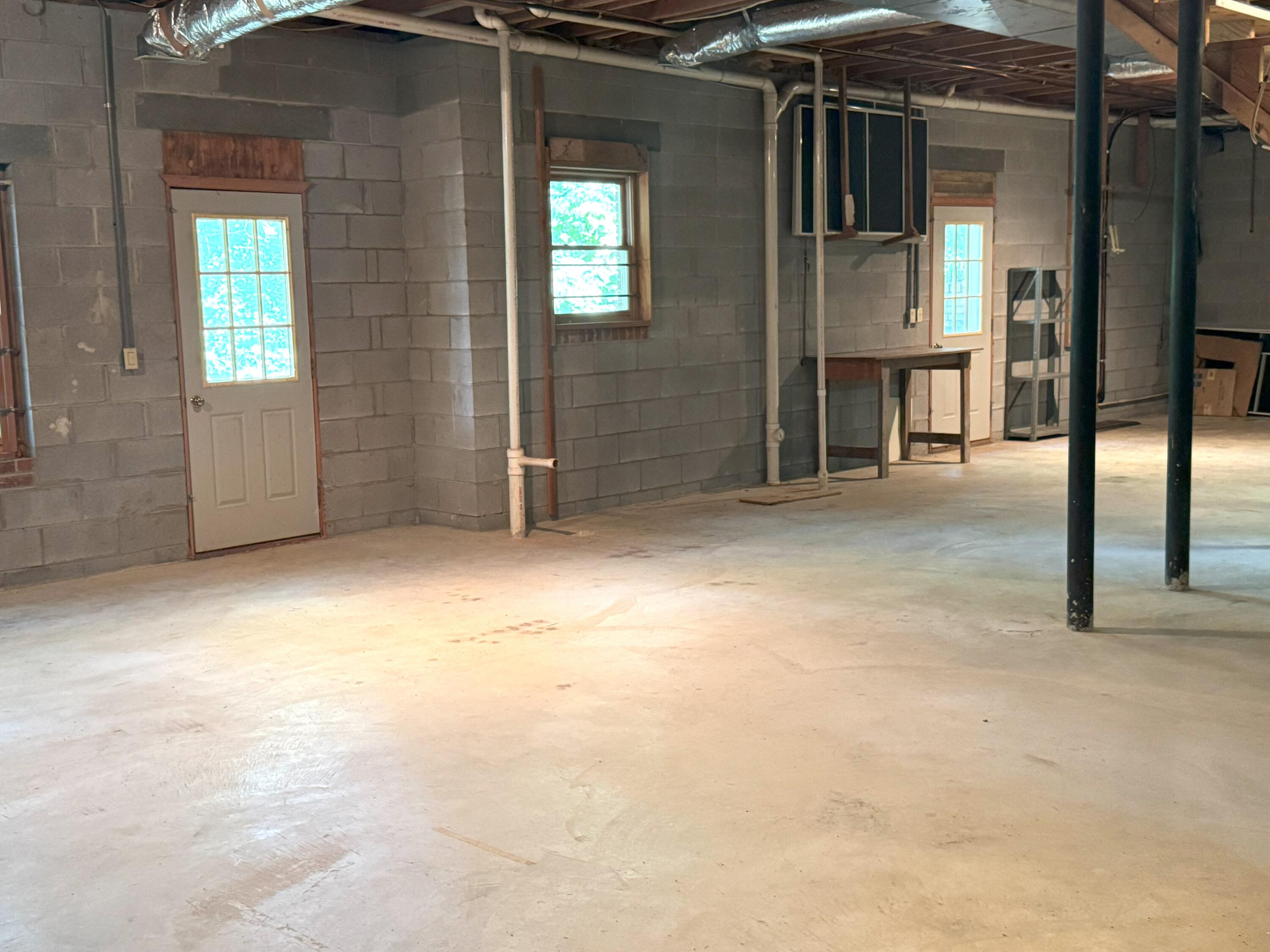 6424 Lake Shadows Circle