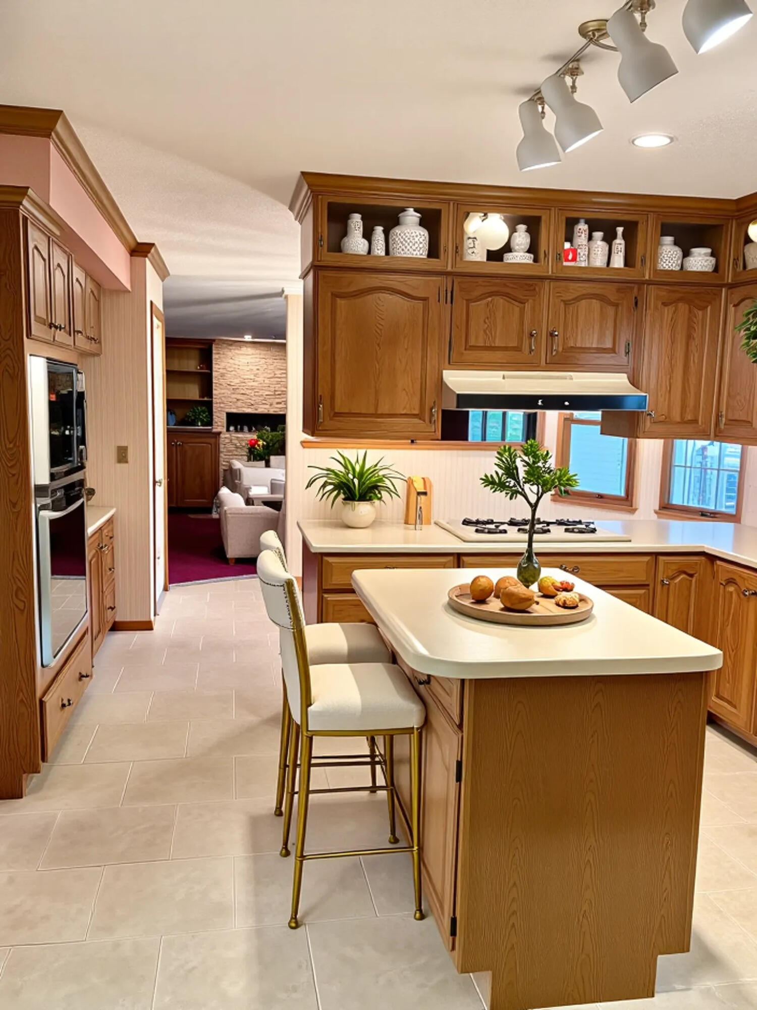 6424 Lake Shadows Circle