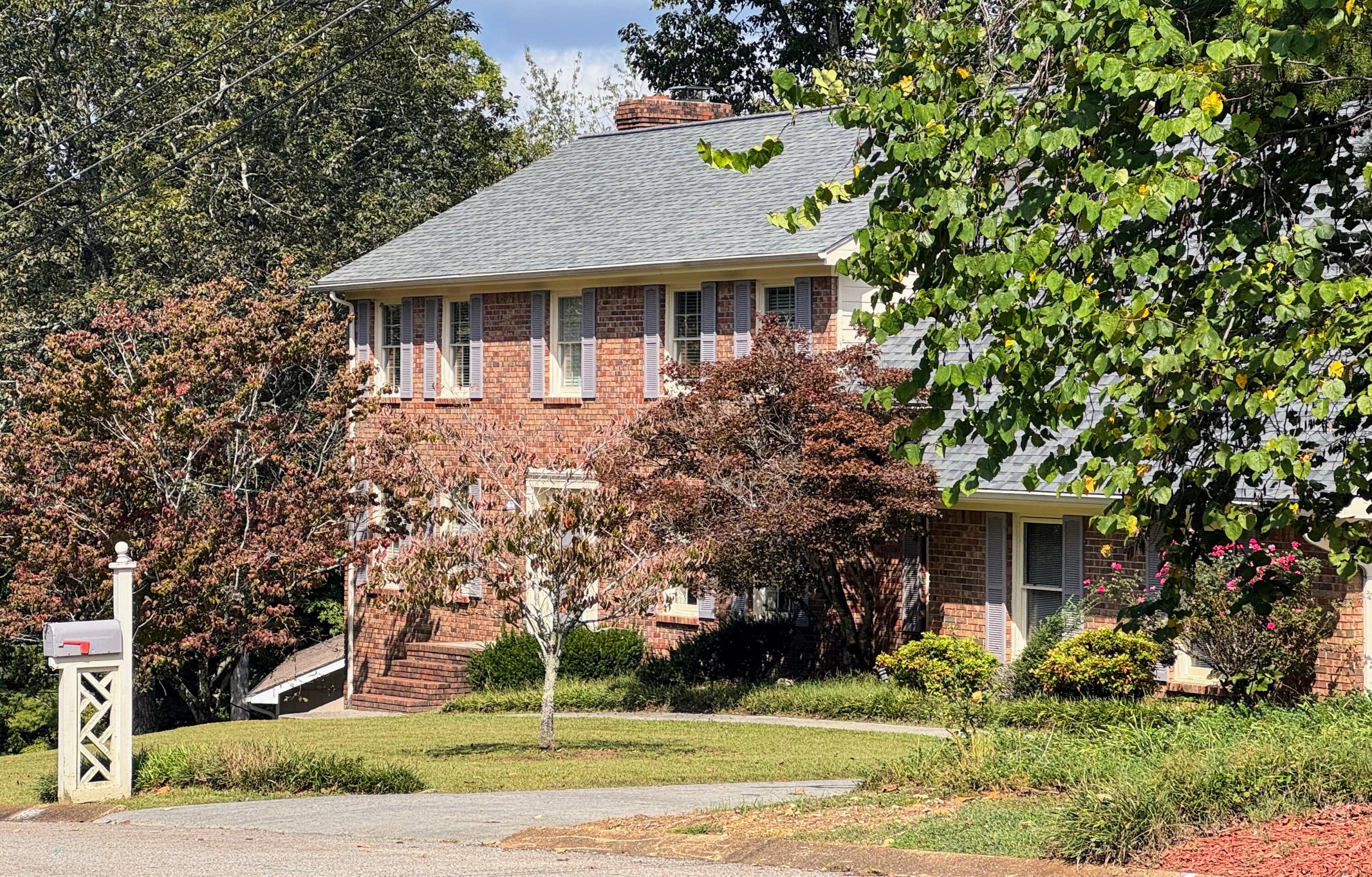 6424 Lake Shadows Circle