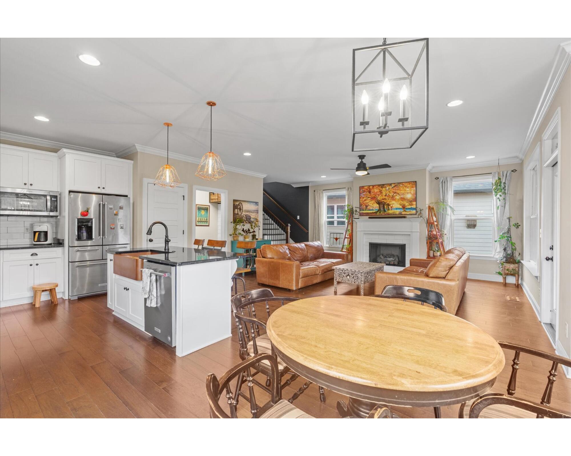 1858 Seven Pines Lane