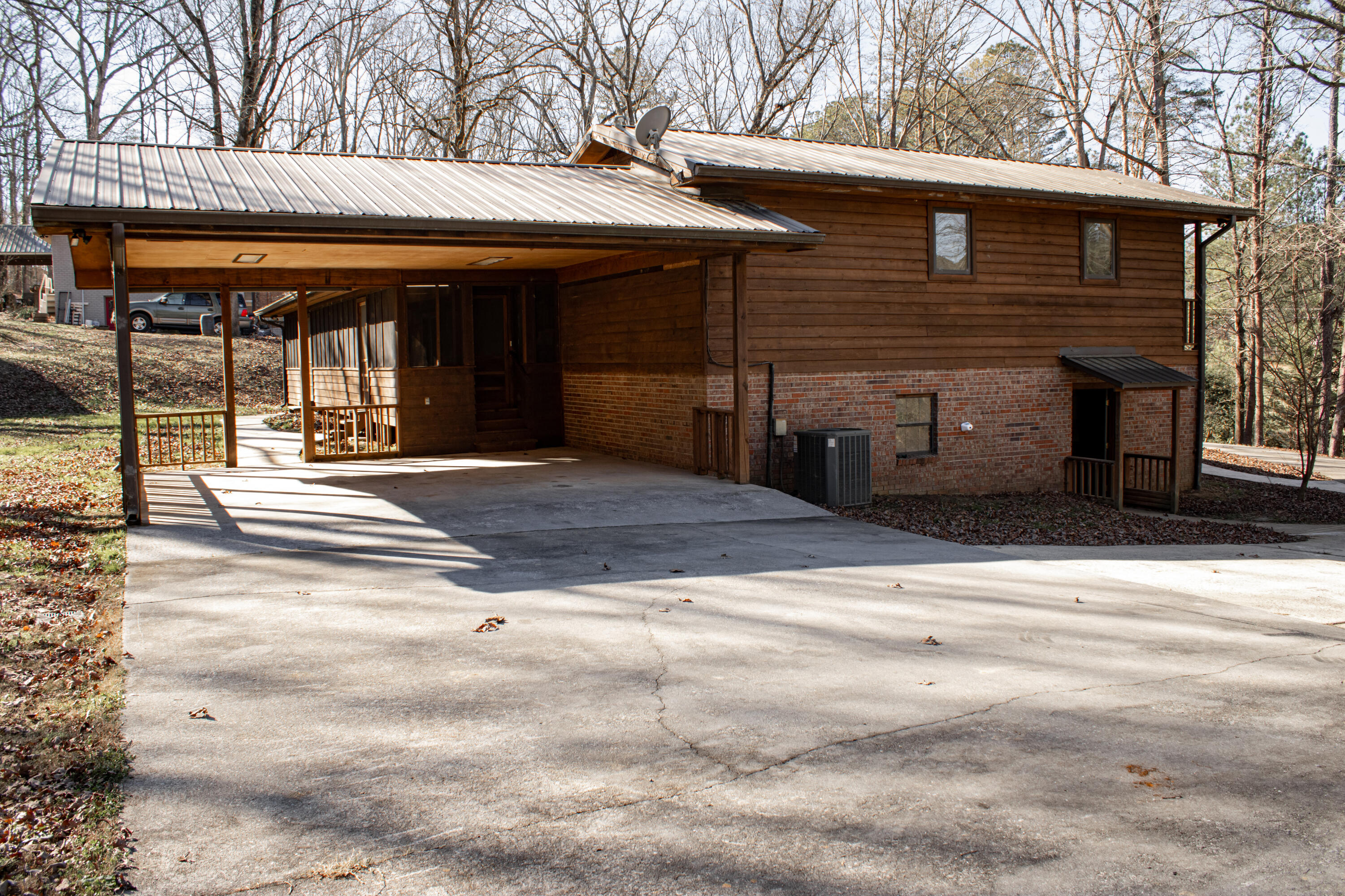 923 S Burnt Mill Road, LaFayette