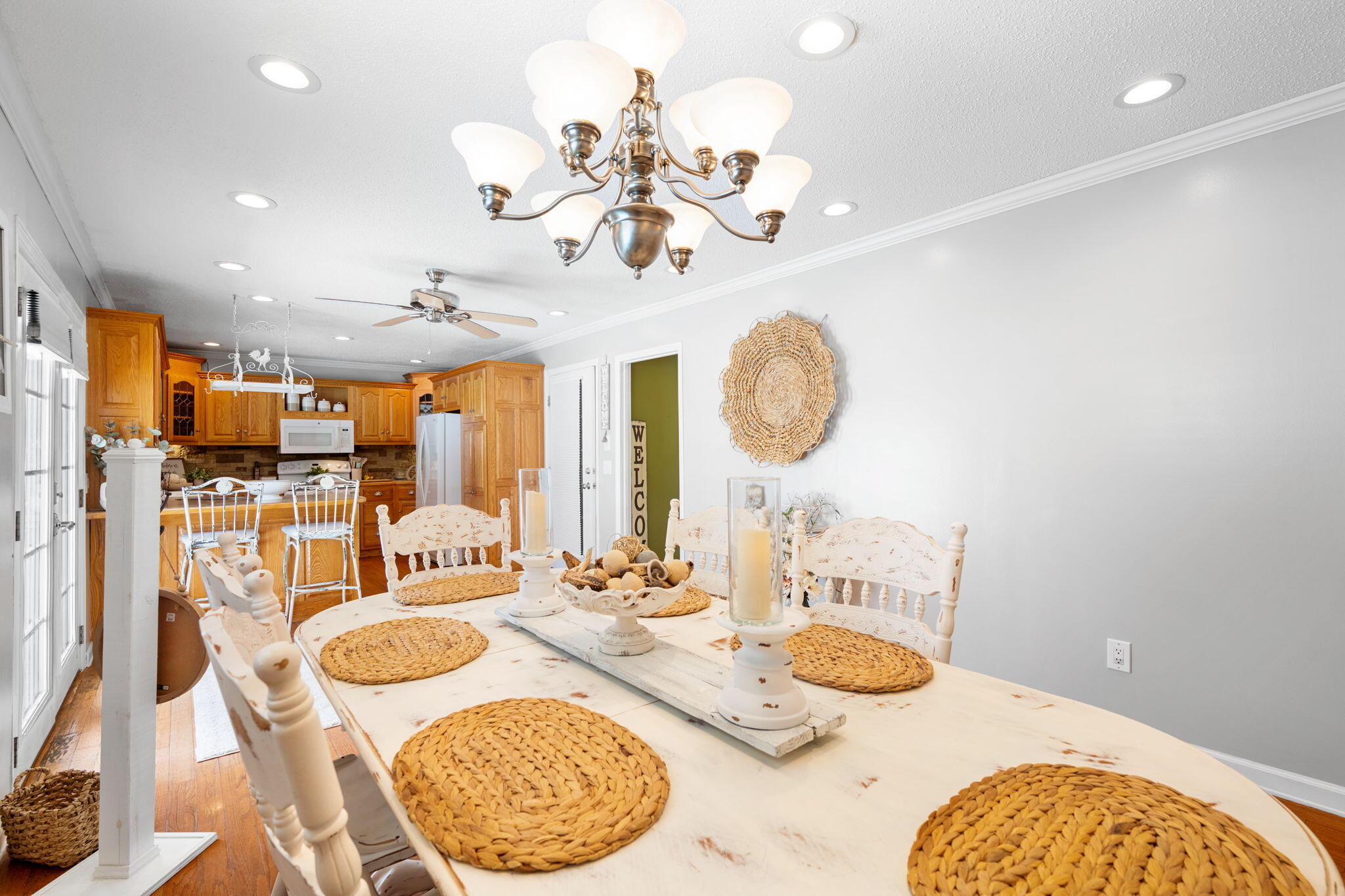 301 Clebourne Avenue