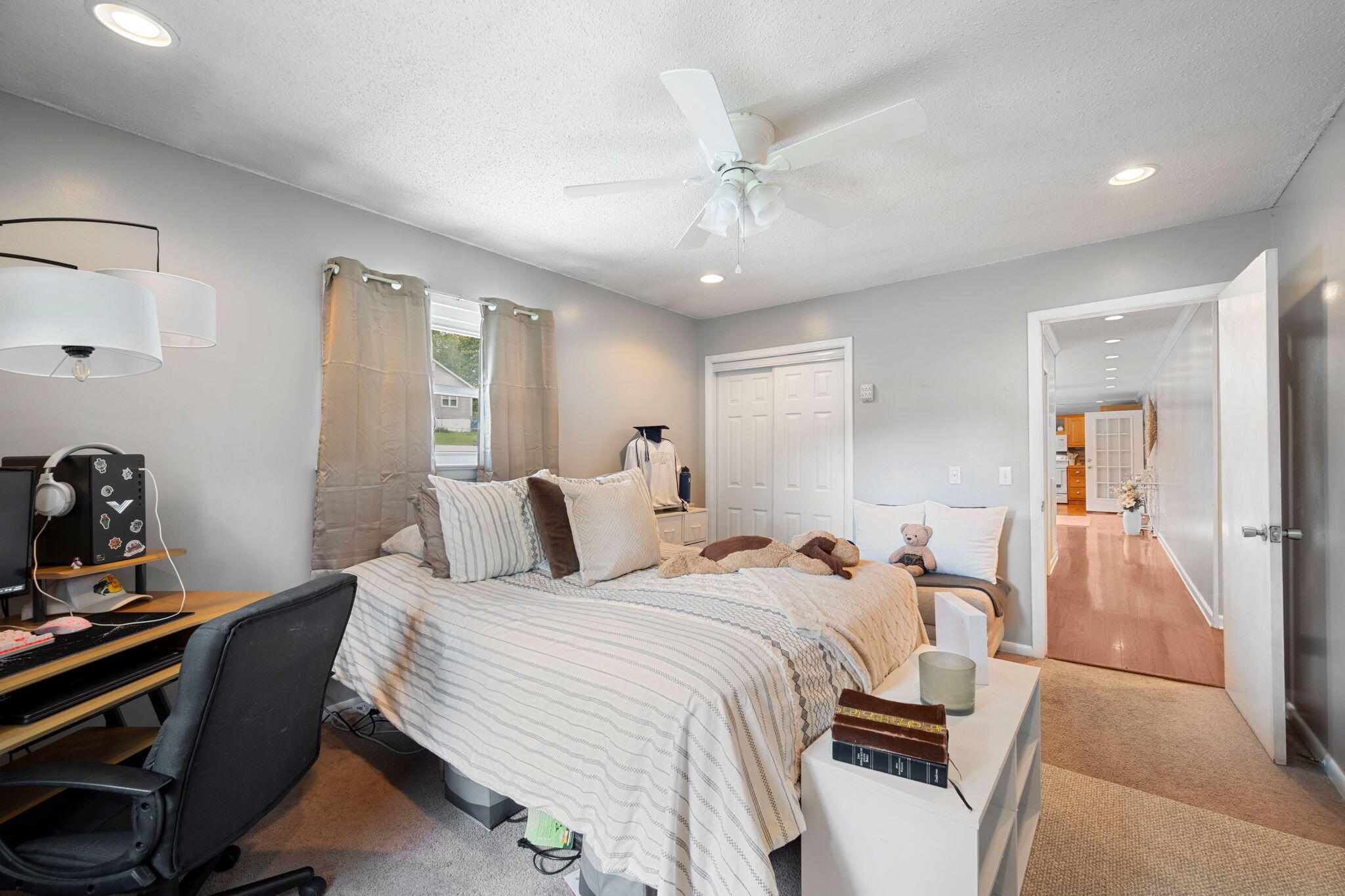 301 Clebourne Avenue