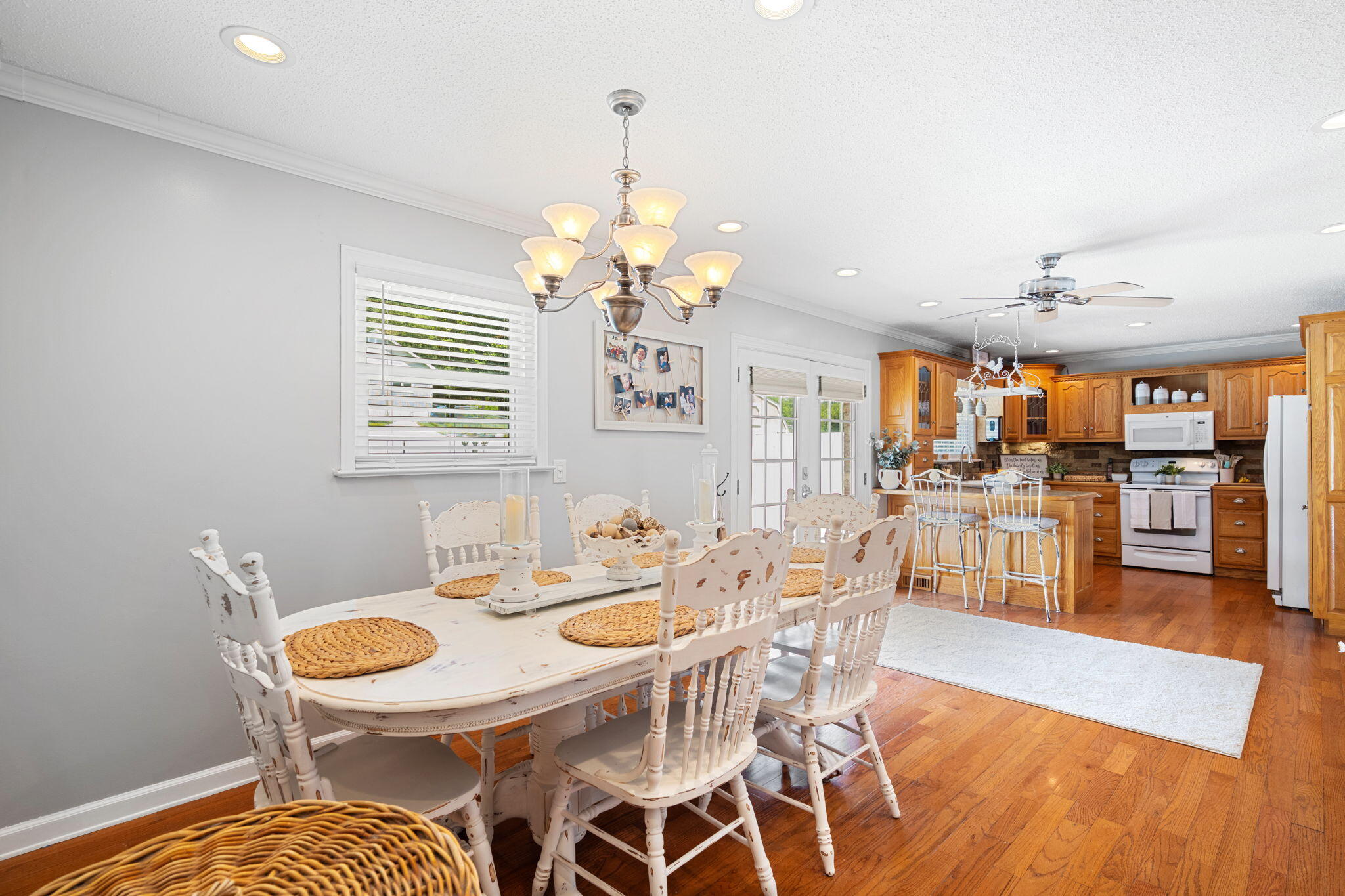 301 Clebourne Avenue