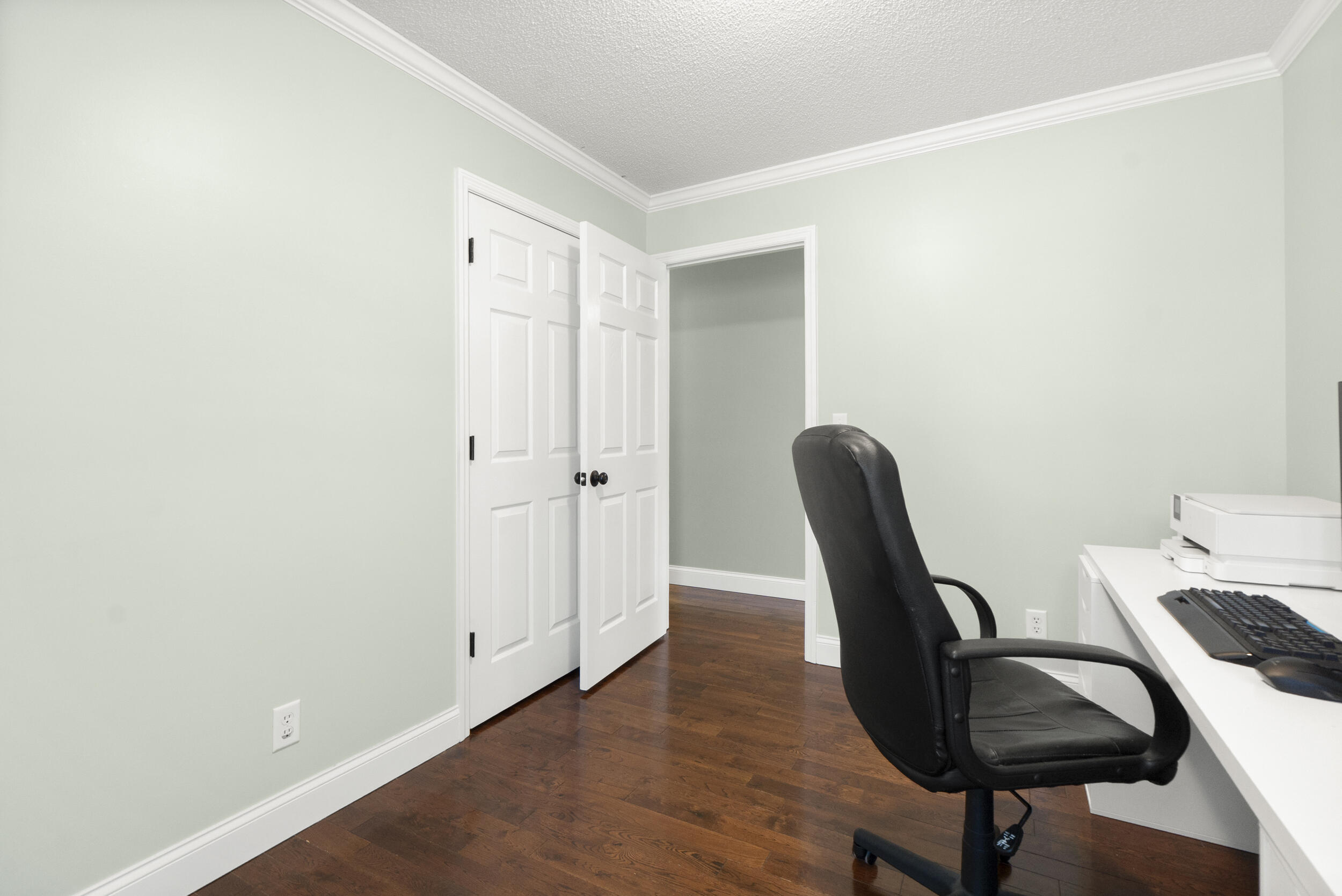 797 Kings Row