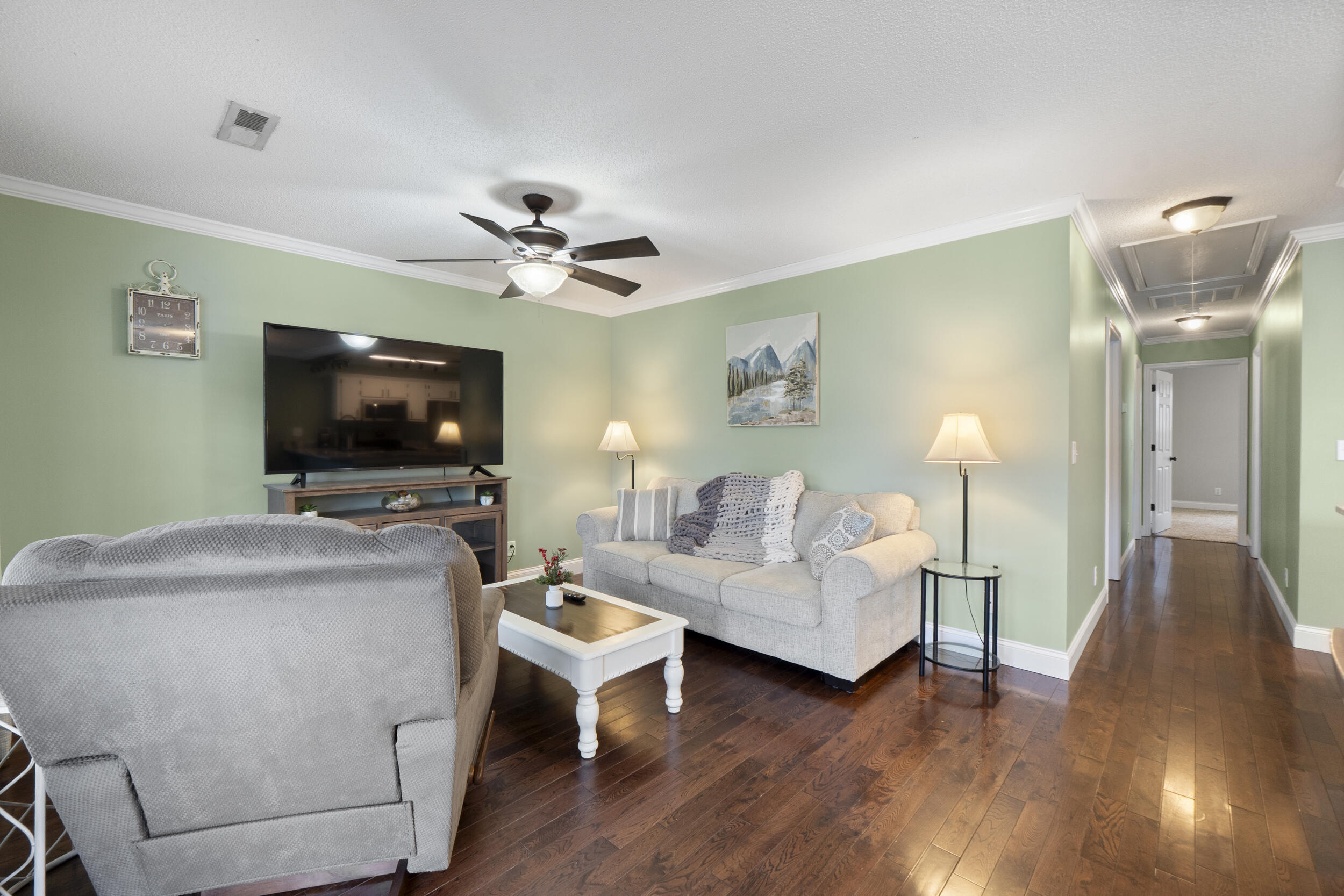 797 Kings Row