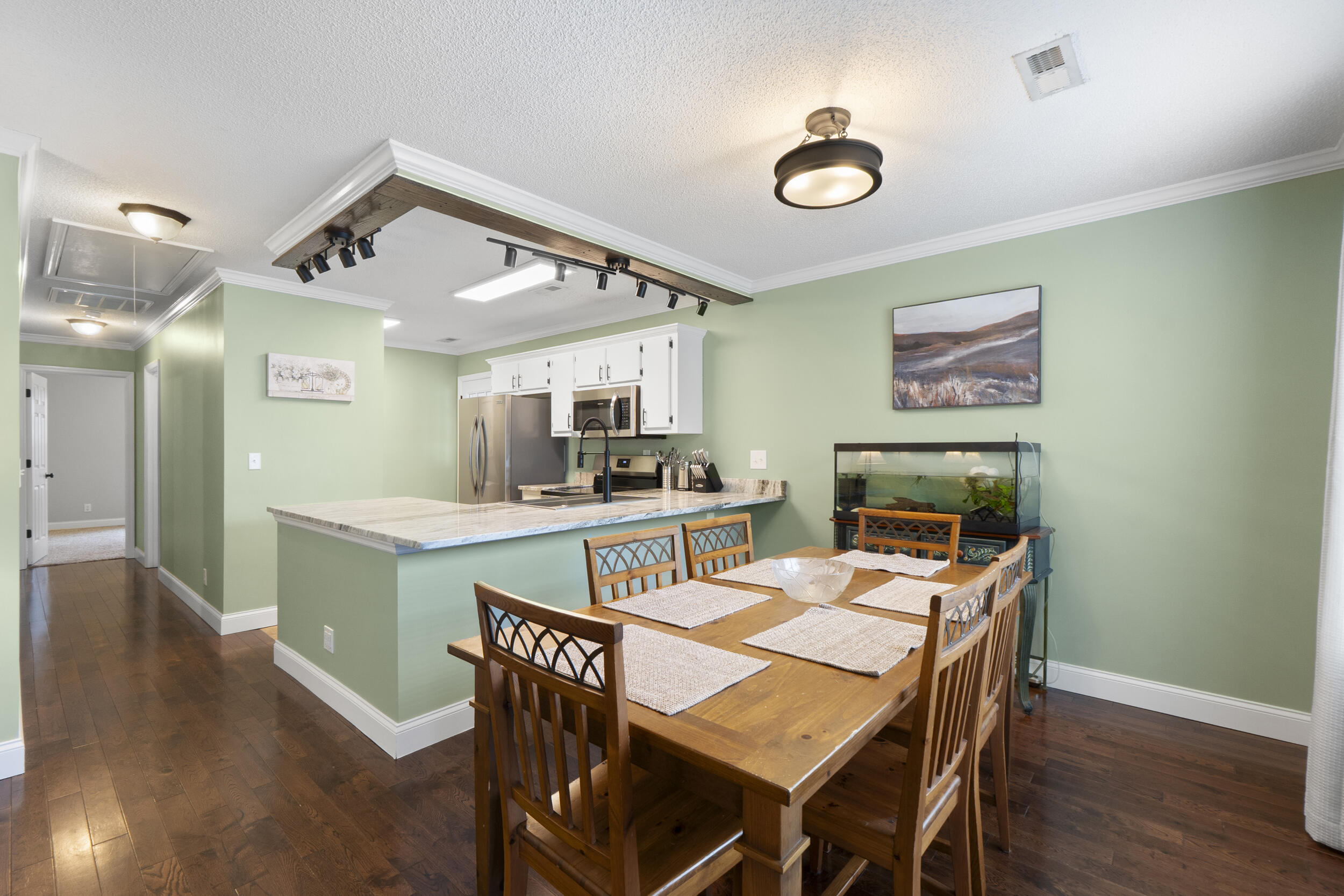 797 Kings Row