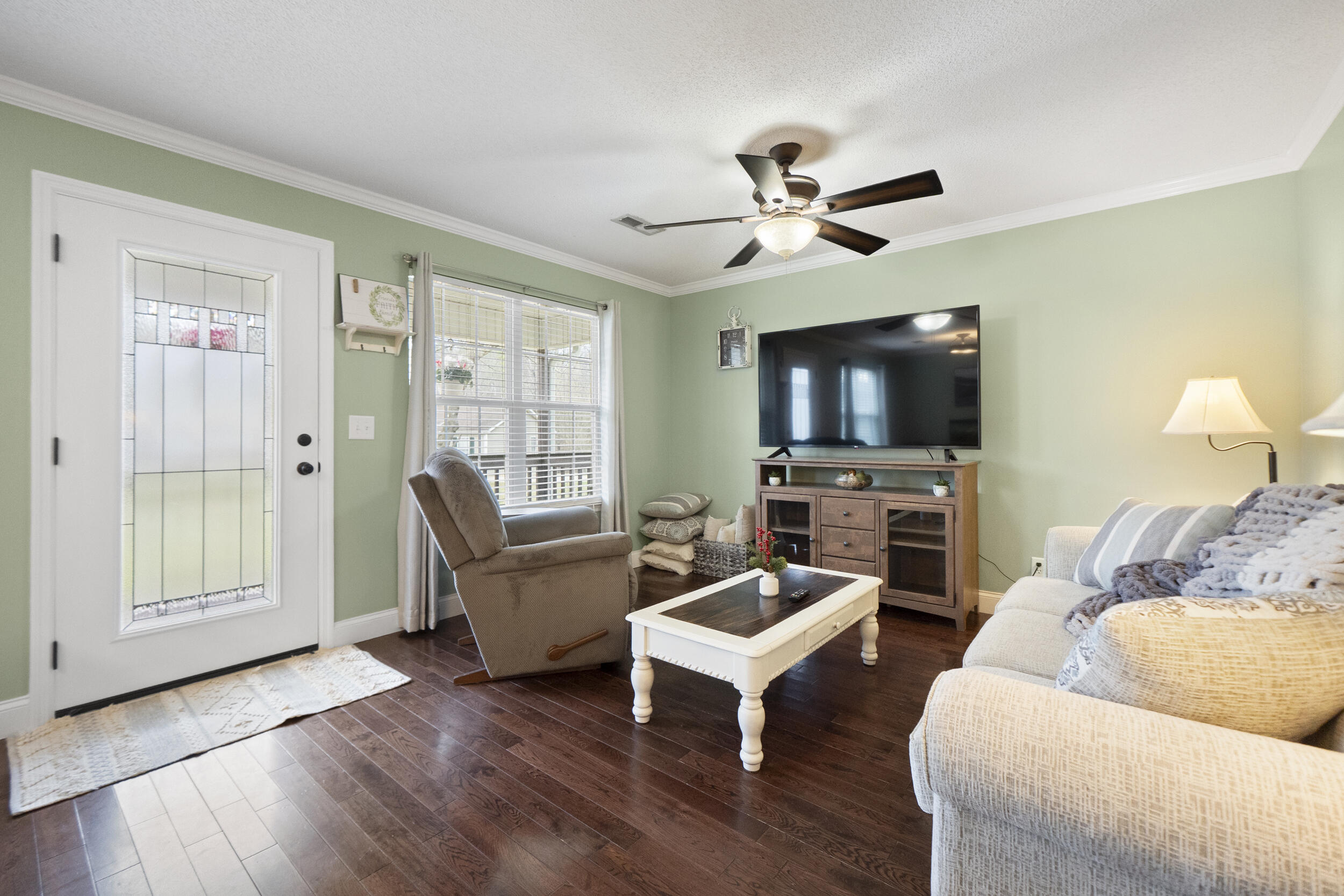 797 Kings Row