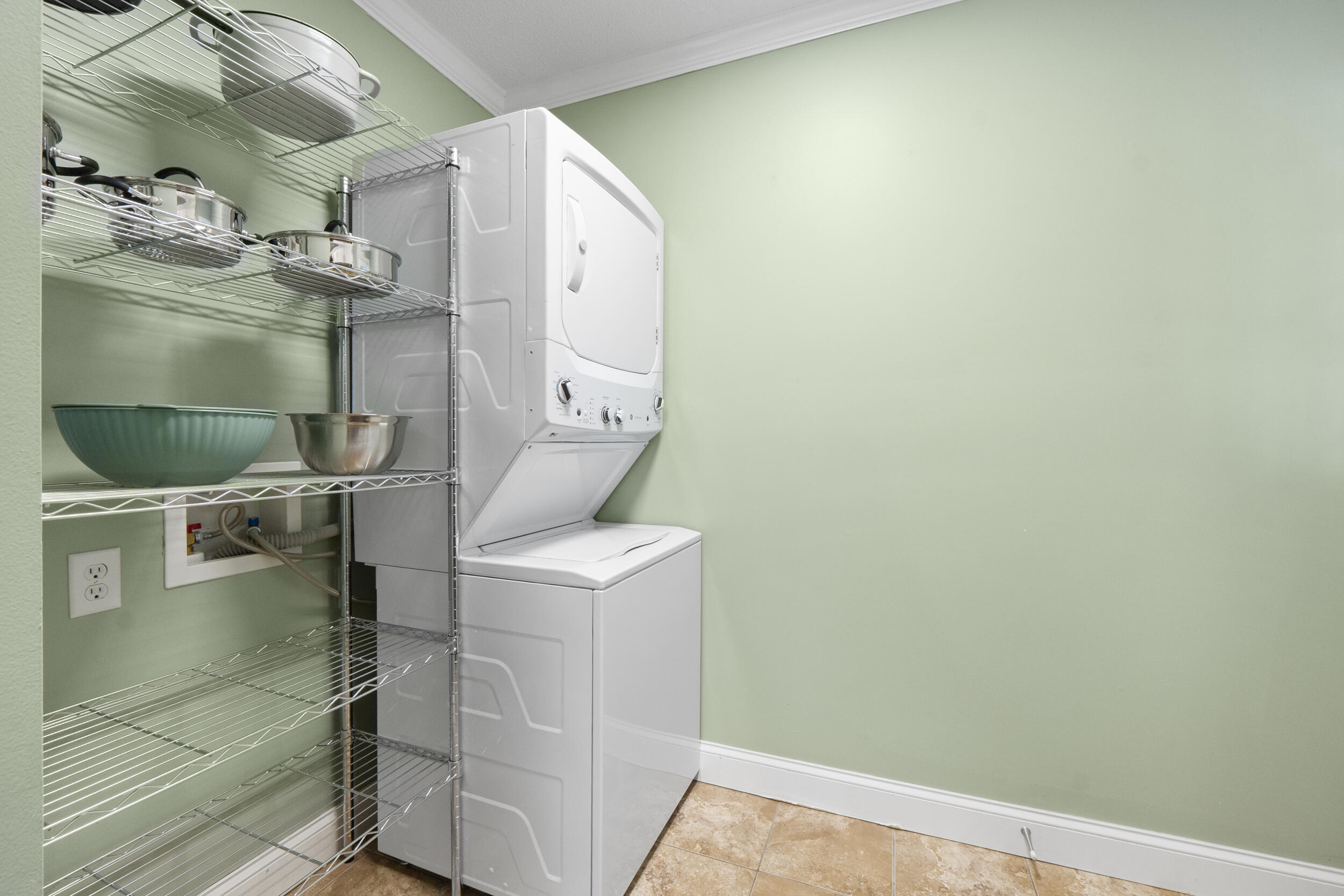 797 Kings Row